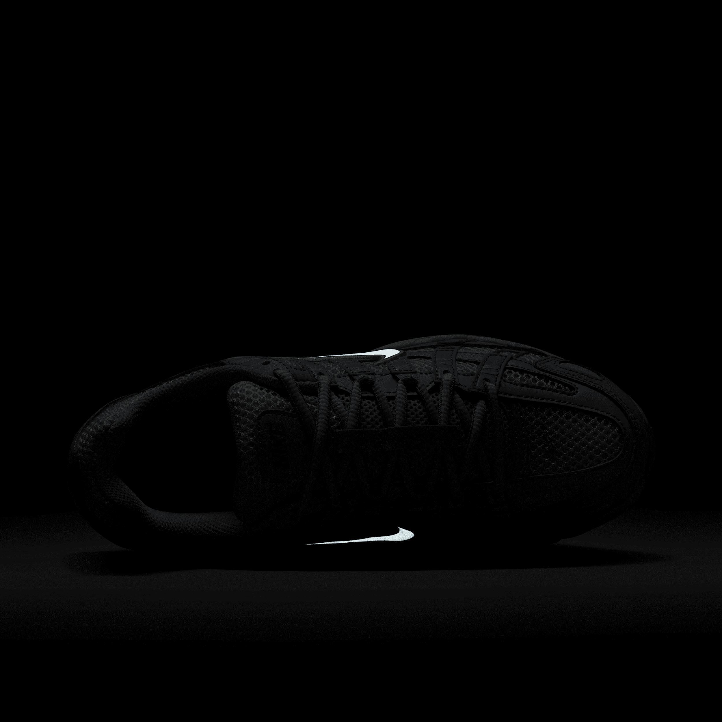 Nike Women's P-6000 SE Shoes Product Image