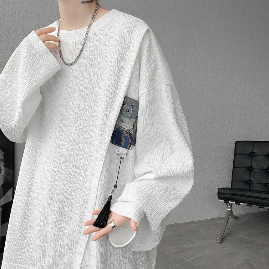 Long-Sleeve Crewneck Applique Asymmetrical T-Shirt Product Image