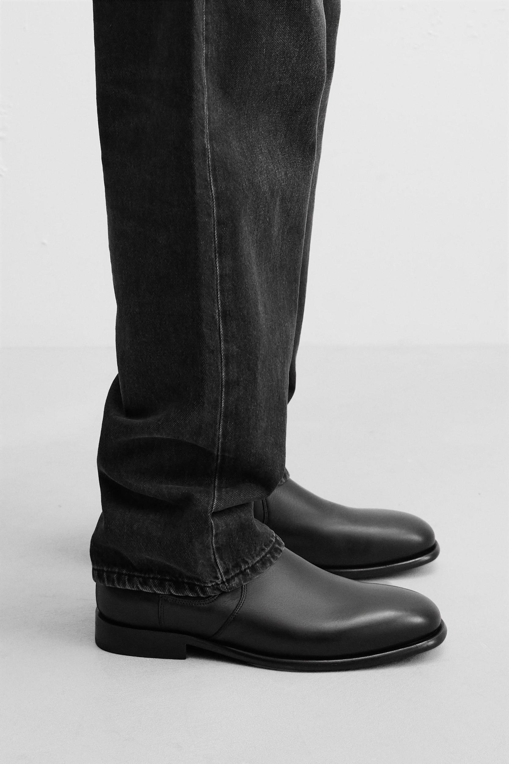 LEATHER CHELSEA BOOTS Product Image