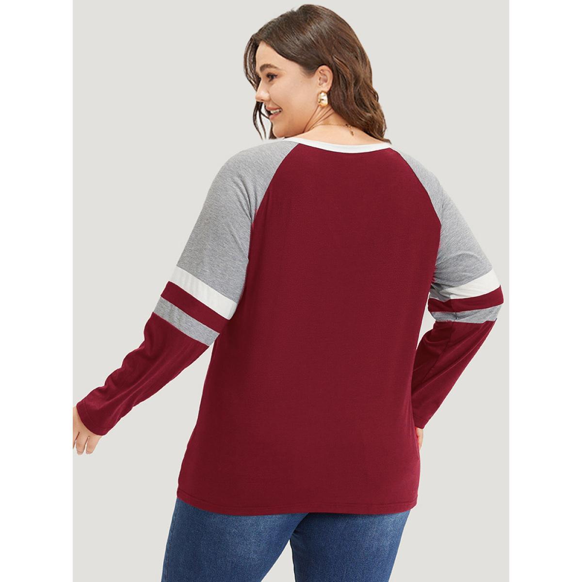 Plus Size Colorblock Contrast Notched Patchwork Raglan Sleeve T-shirt Scarlet Women Casual Contrast Striped Notched collar Dailywear T-shirts BloomChic 26/4X Product Image