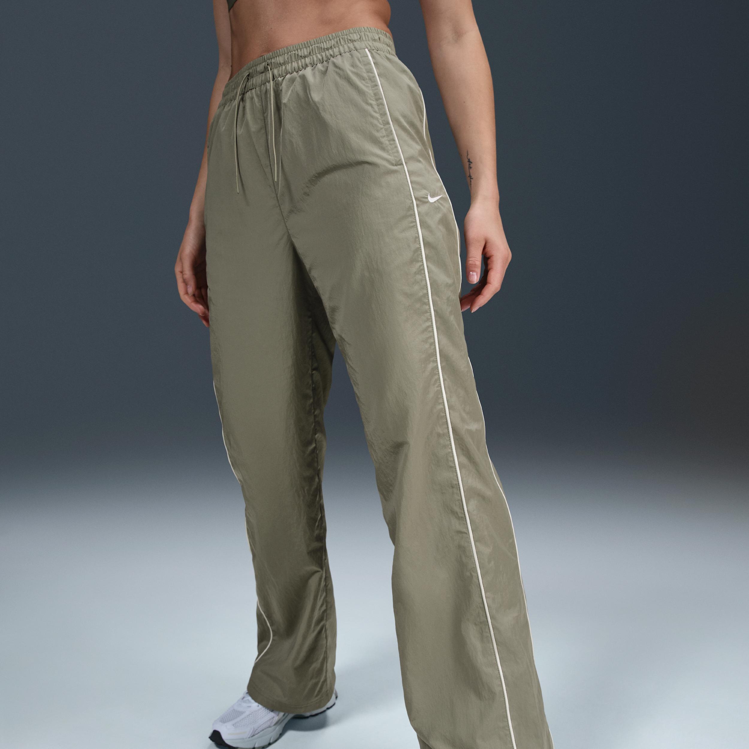 Nike Windrunner Women's High-Waisted Woven Open-Hem Pants Product Image