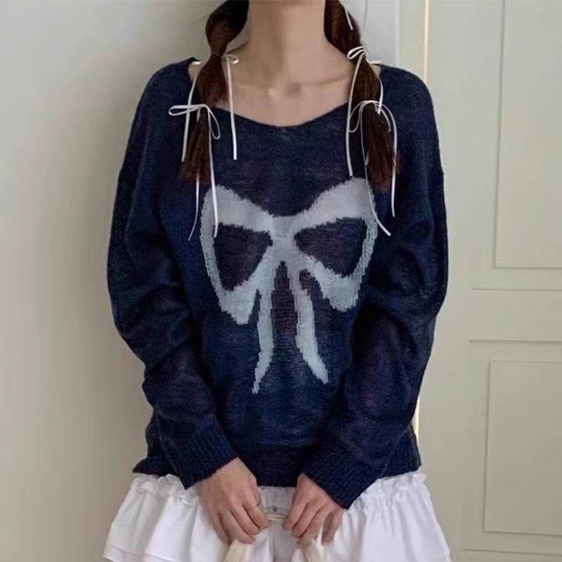 Long-Sleeve Round Neck Bow Print Sweater Product Image