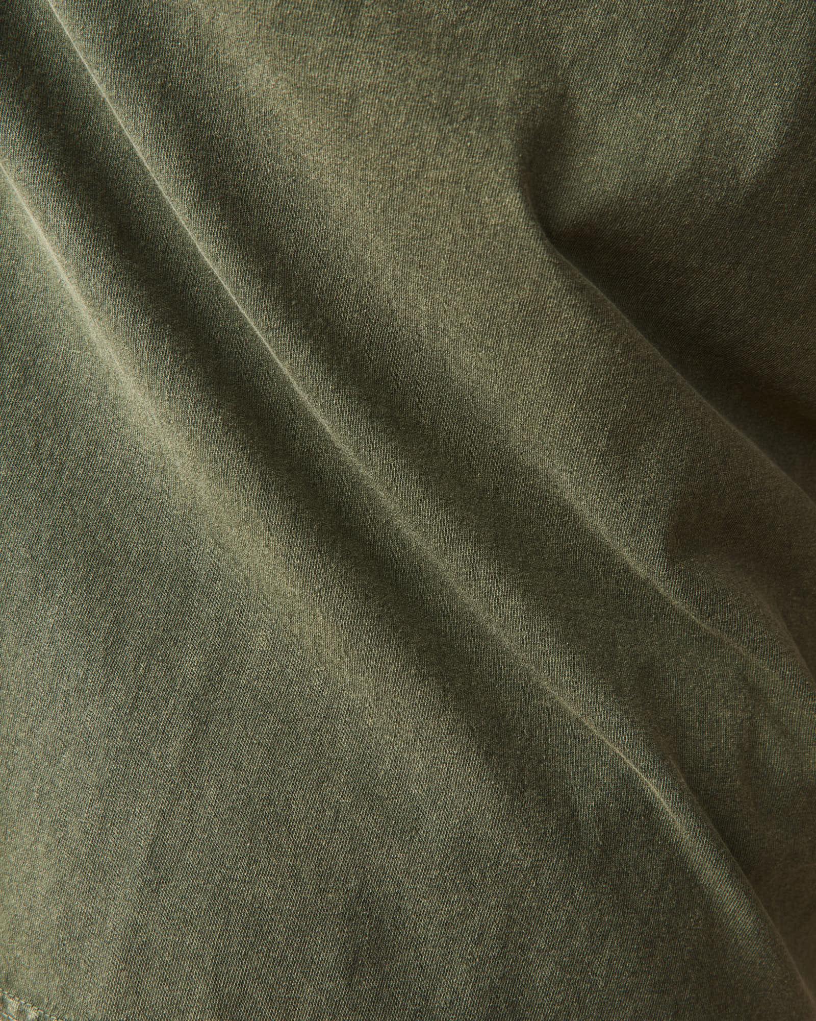 Men's Vintage Crew Tee - Mineral Wash Deep Olive Product Image