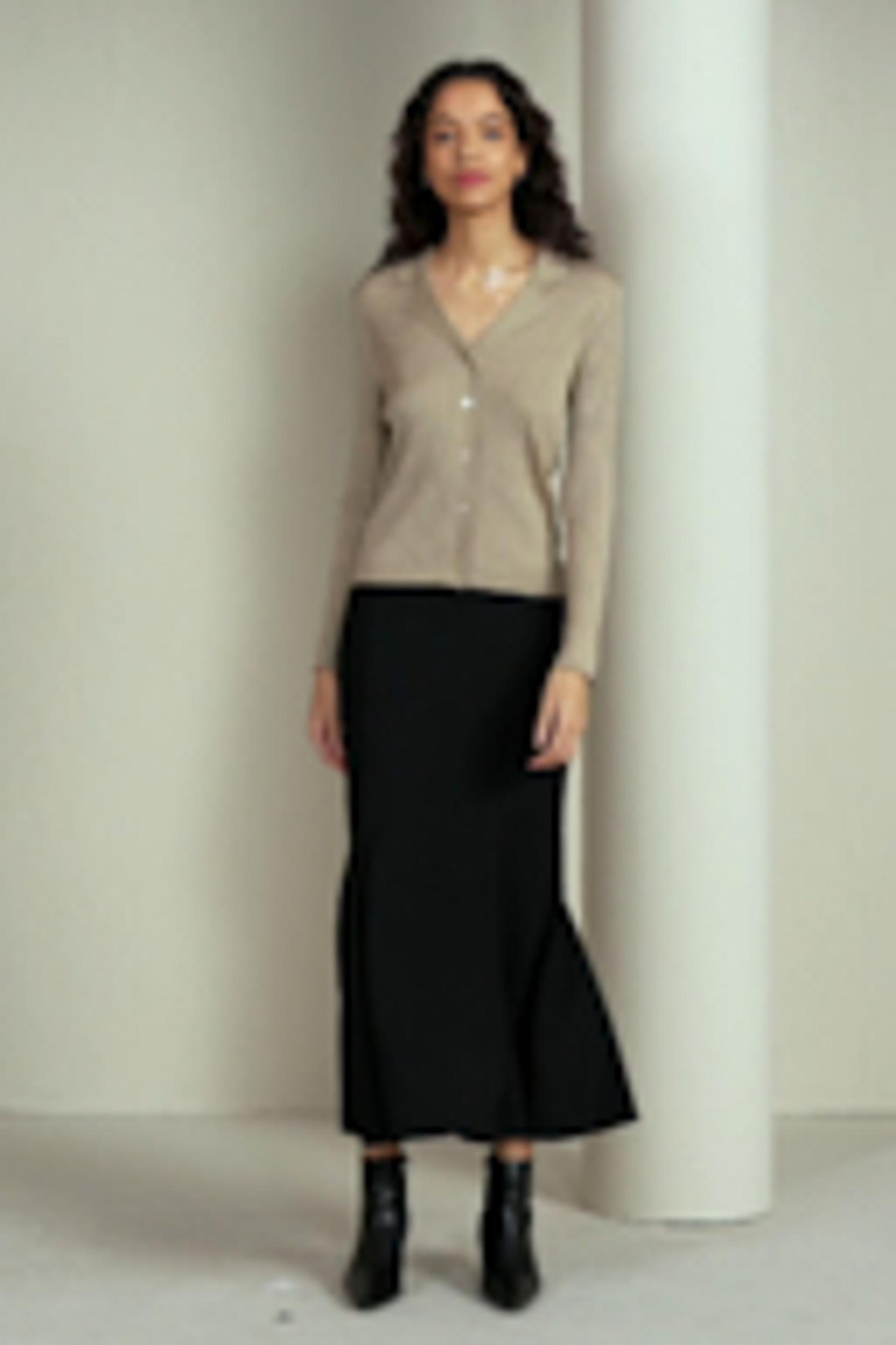 Lapel Collar Spun Silk Cardigan Product Image
