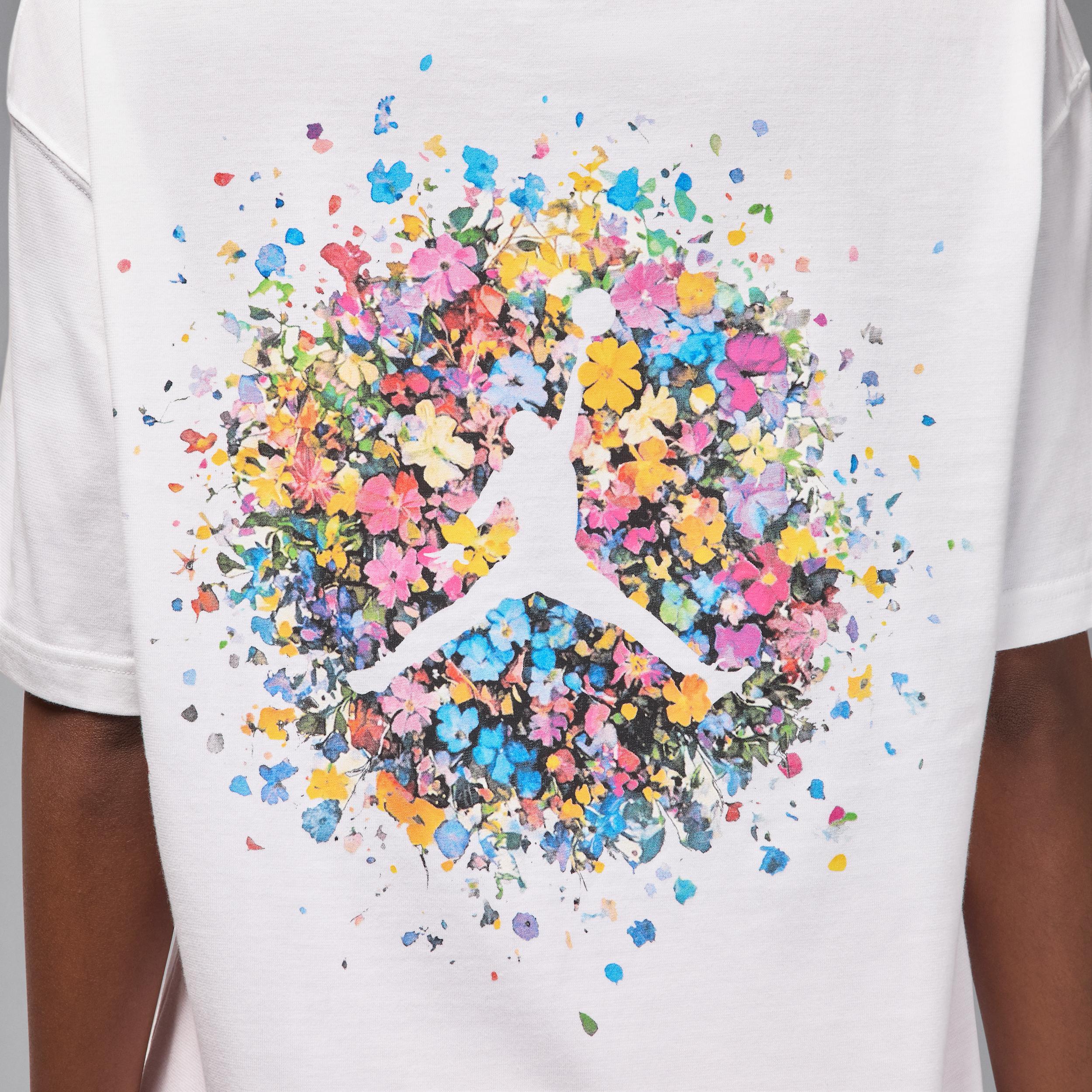 Women's Jordan Flight Oversized Graphic T-Shirt Product Image