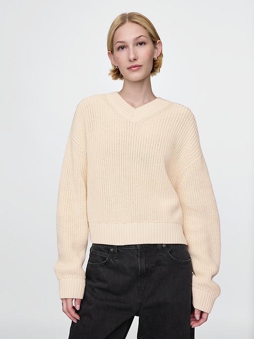 100% Cotton Shaker-Stitch V-Neck Sweater Product Image