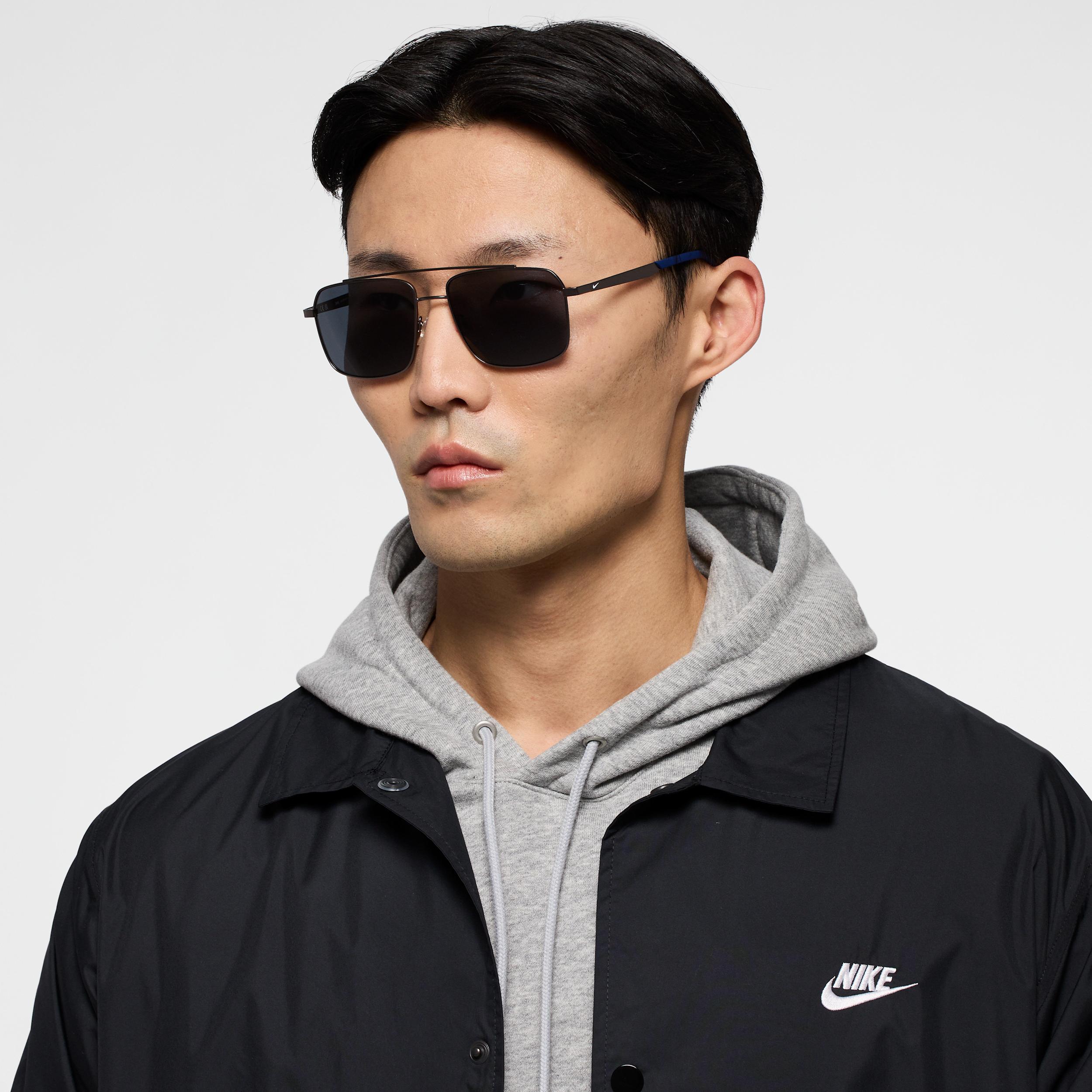 Nike Traveler Strike Sunglasses Product Image