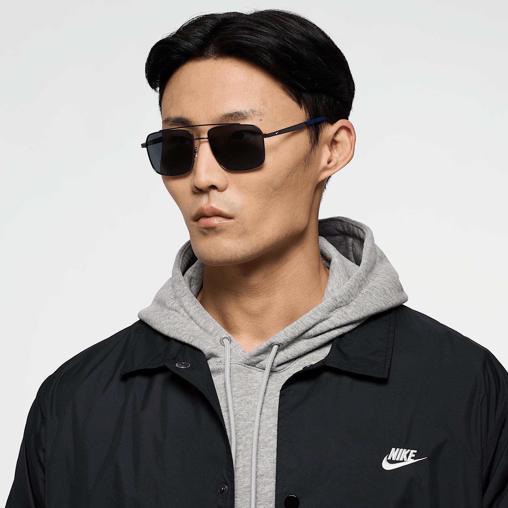 Nike Traveler Strike Sunglasses Product Image