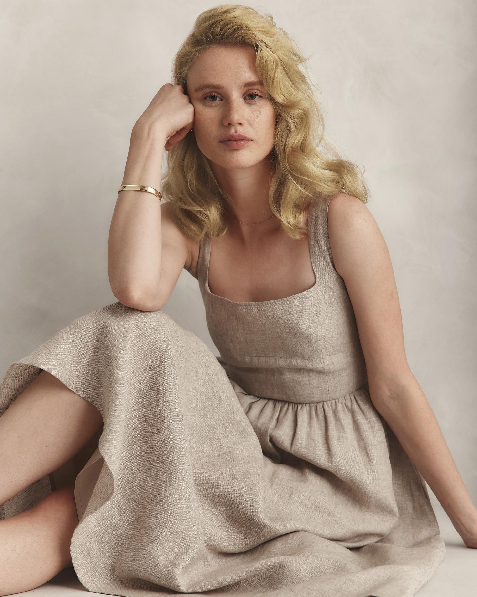Quince | Women's 100% European Linen Fit & Flare Midi Dress Product Image