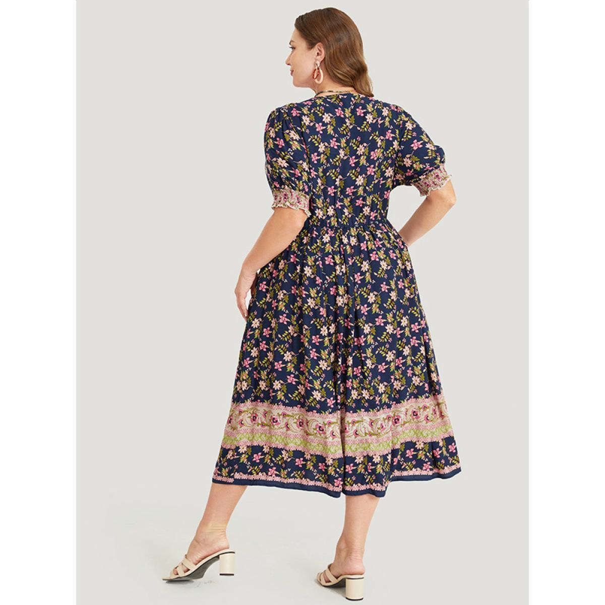 Plus Size Bandana Print Surplice Neck Pocket Shirred Puff Sleeve Dress Indigo Women Vacation Overlap Collar Short sleeve Curvy Midi Dress BloomChic 18-20/2X Product Image