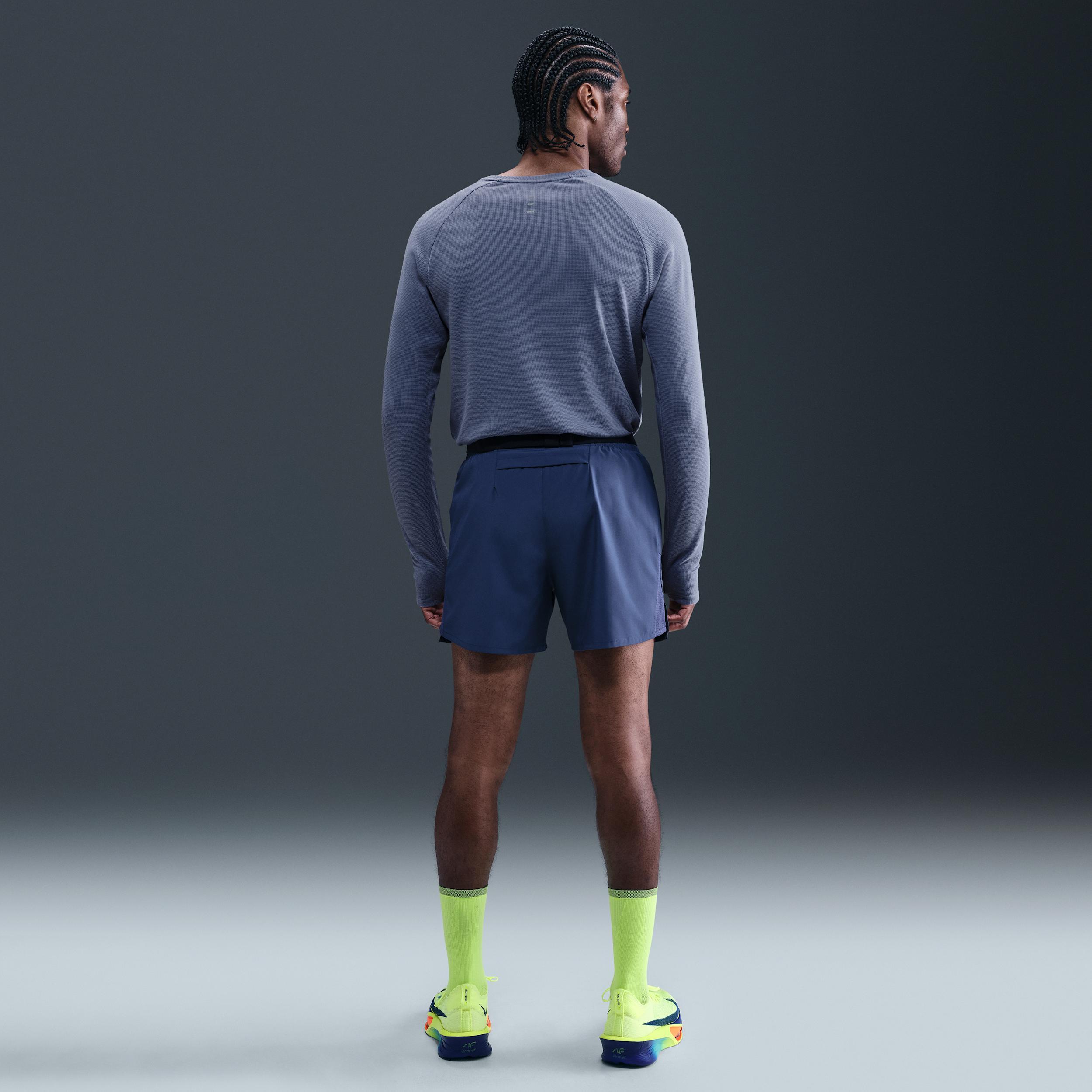 Nike Men's Stride Dri-FIT Running Waffle Crew Product Image