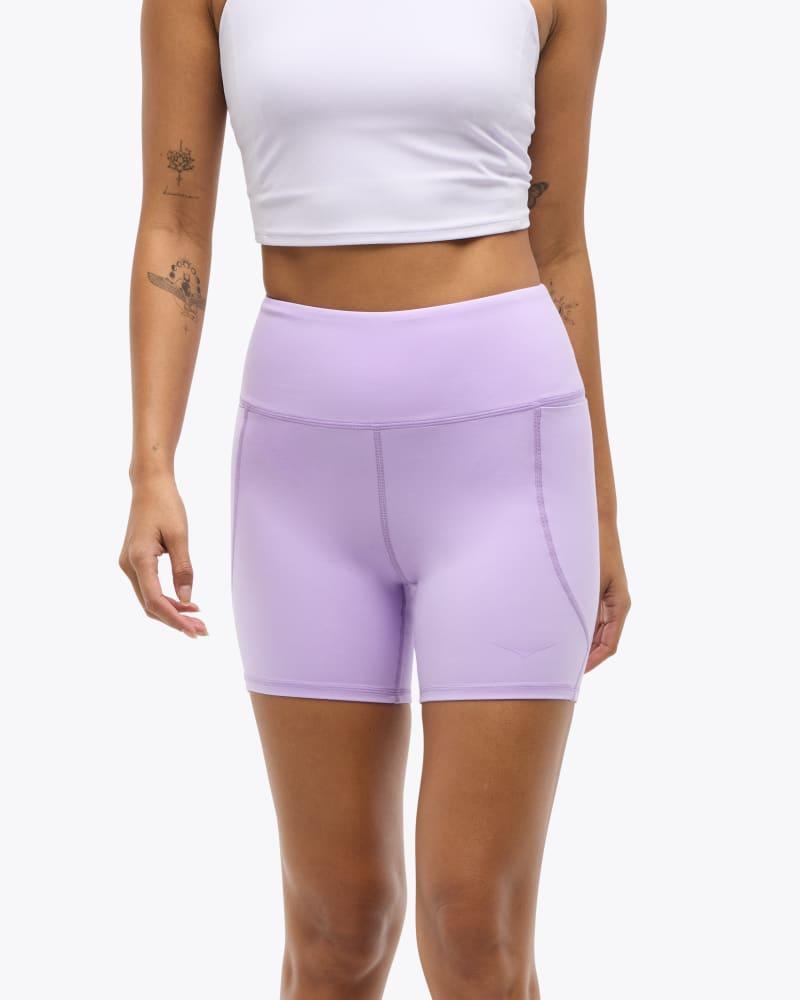 HOKA Women's Elaro 5" Bike Short in Amethyst, Size Large Product Image