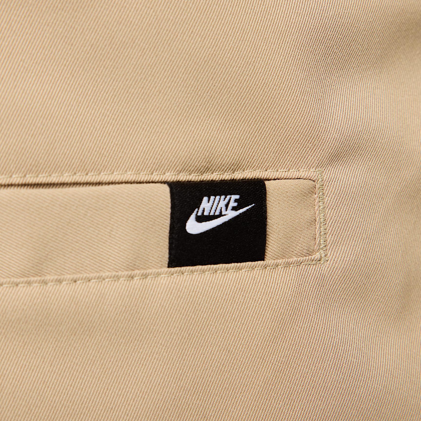 Nike Men's Club Woven Tapered Pants Product Image