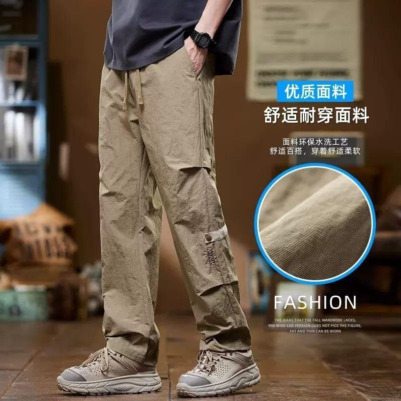 Mid Rise Lettering Sweatpants Product Image