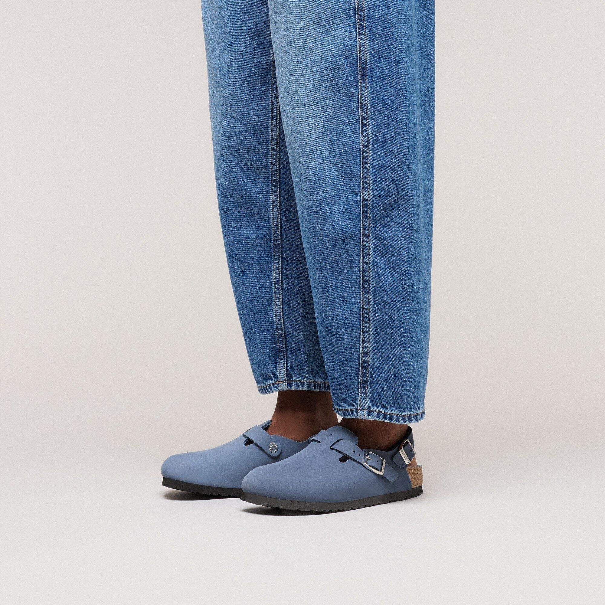 Tokio Nubuk Leather Product Image