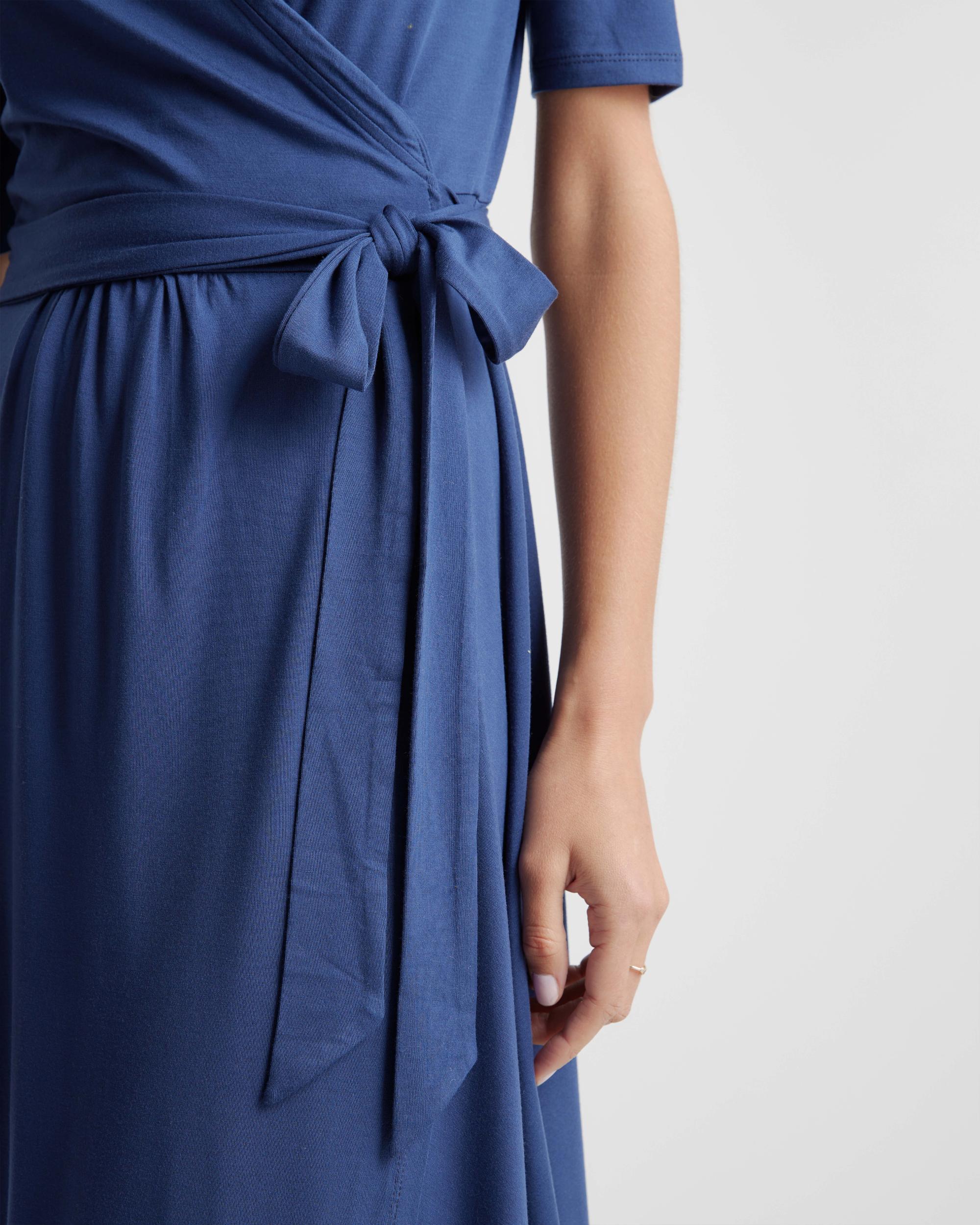 Quince | Women's Tencel Jersey Midi Wrap Dress Size XL Product Image
