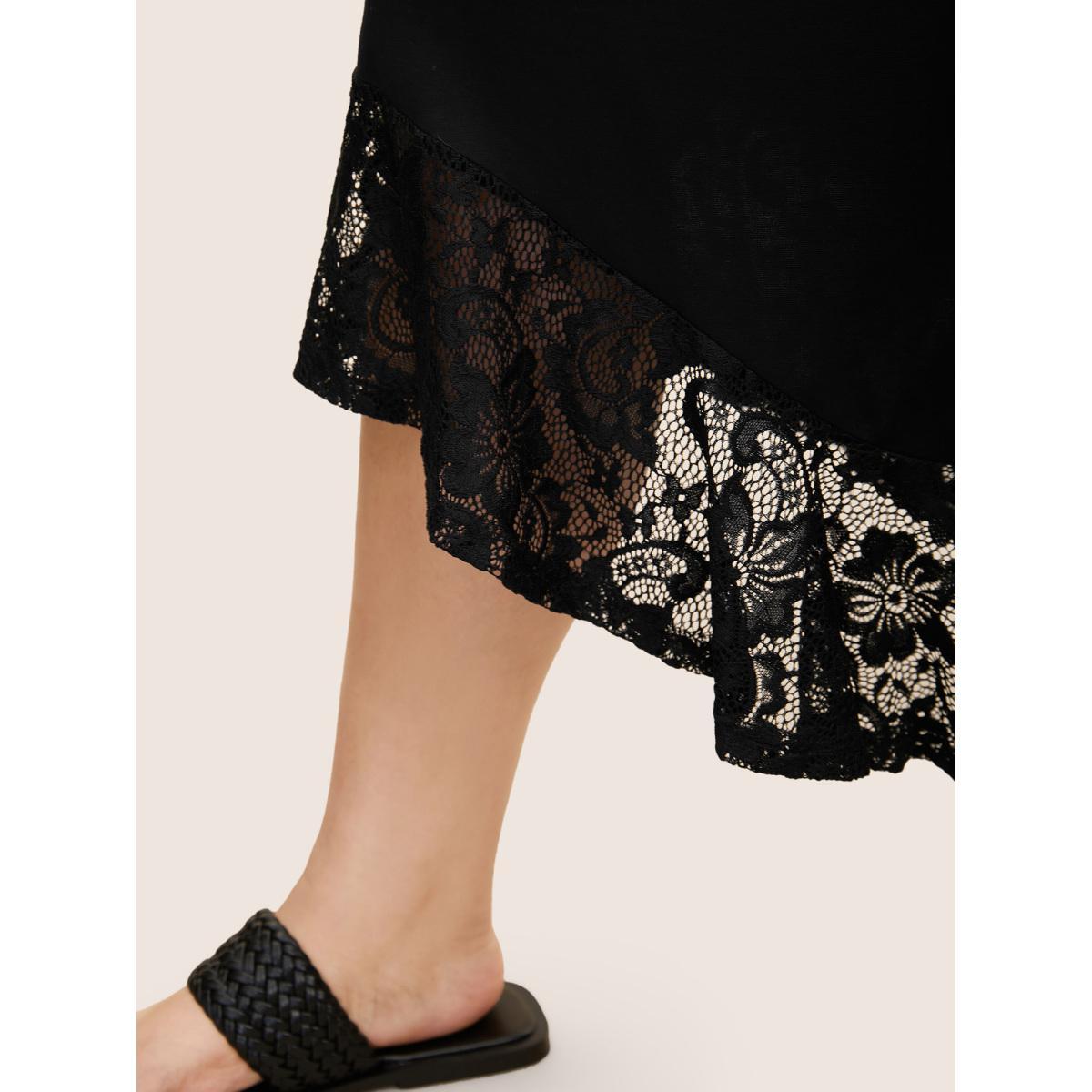 Plus Size Lace Patchwork Mesh Wide Leg Cropped Pants Women Black Resort Wide Leg Mid Rise Vacation Pants BloomChic 12/L Product Image