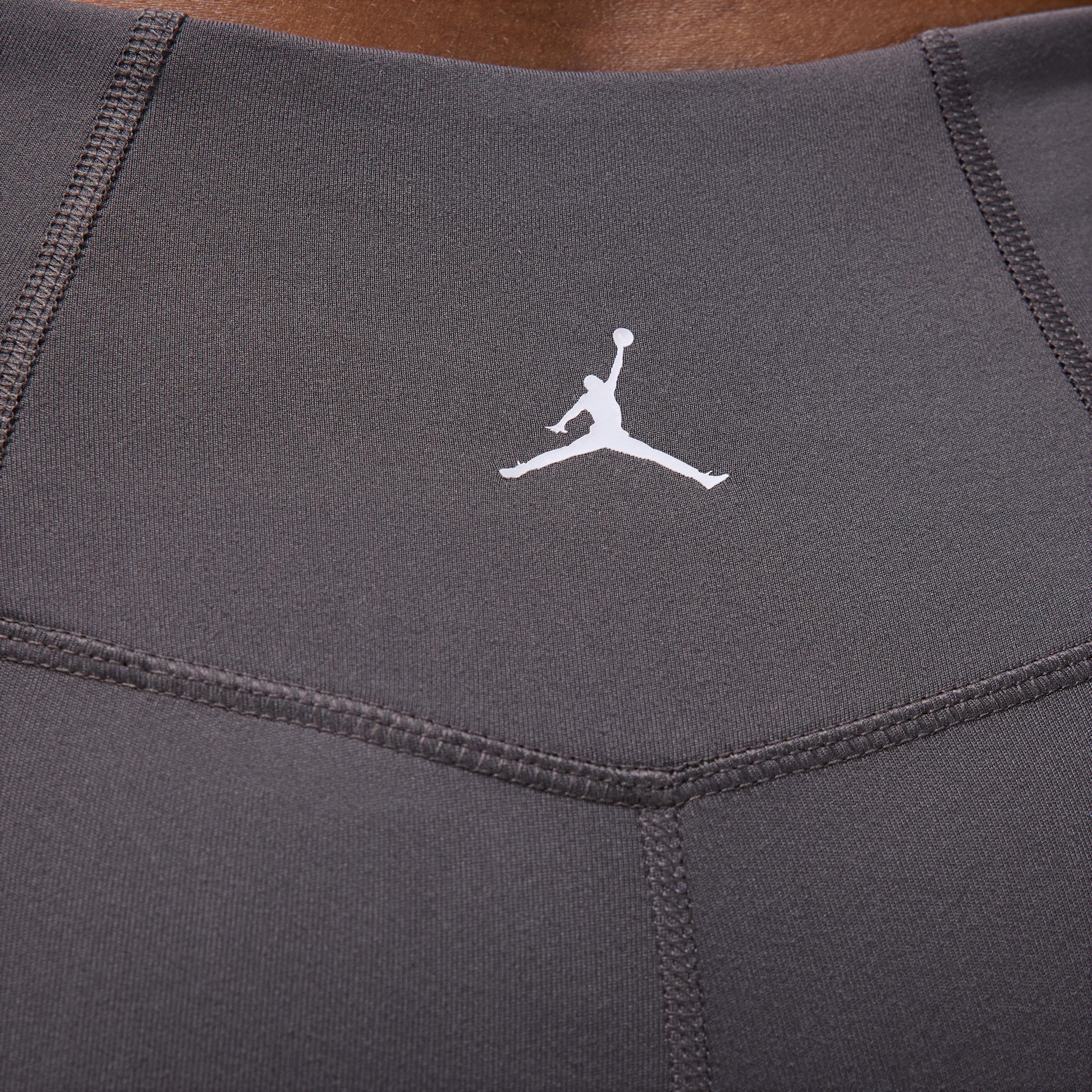 Women's Jordan Sport Leggings Product Image