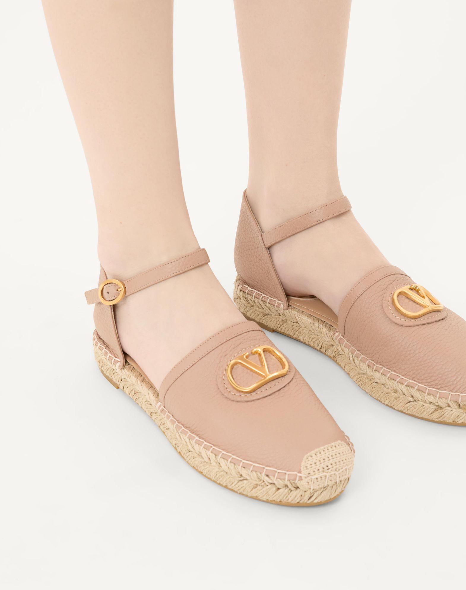 Vlogo Signature Ballerina In Grainy Calfskin 25Mm Product Image