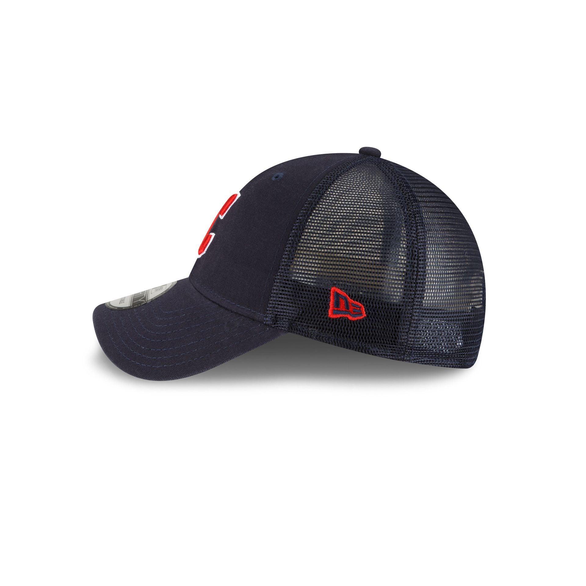 Cleveland Guardians 9FORTY Trucker Hat Male Product Image