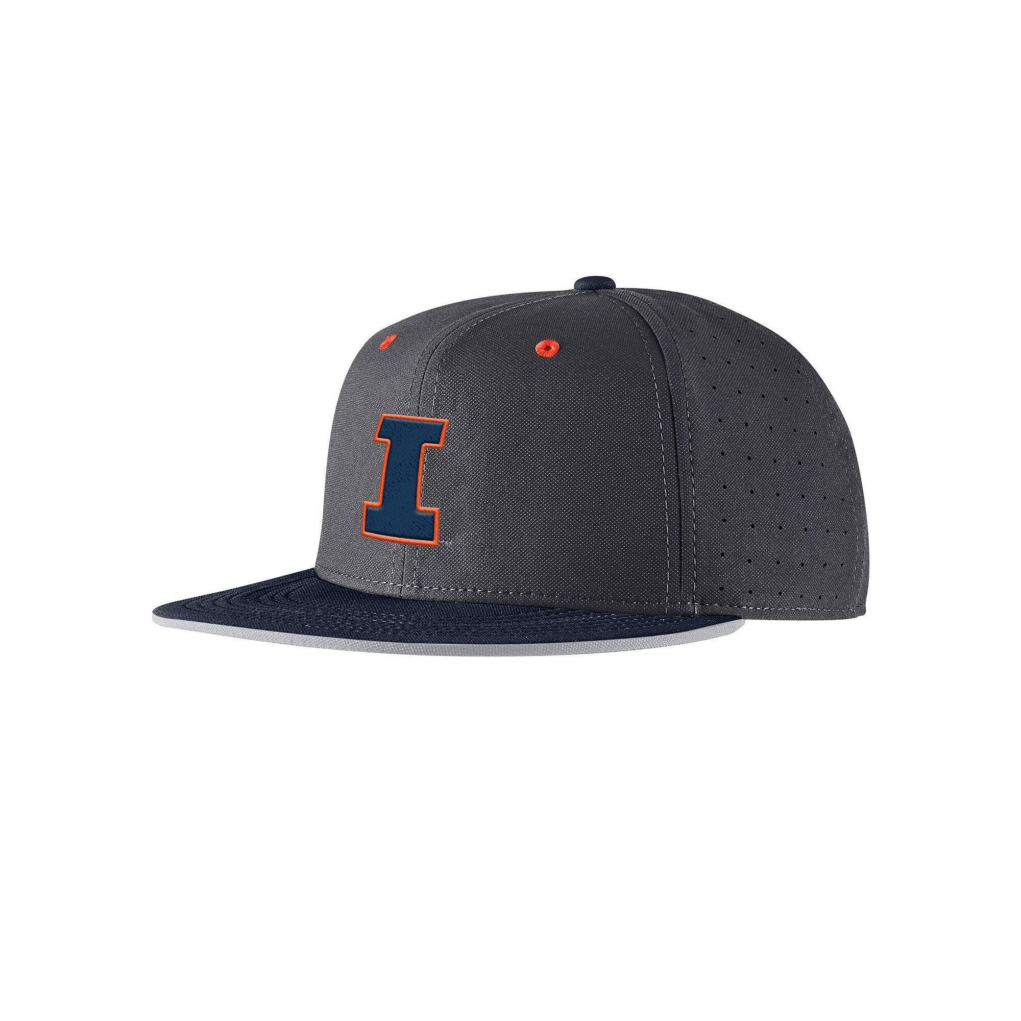 Men's Nike Green Ole Miss Rebels  On-Field Baseball Performance Fitted Hat, Size: 7 1/2 Product Image