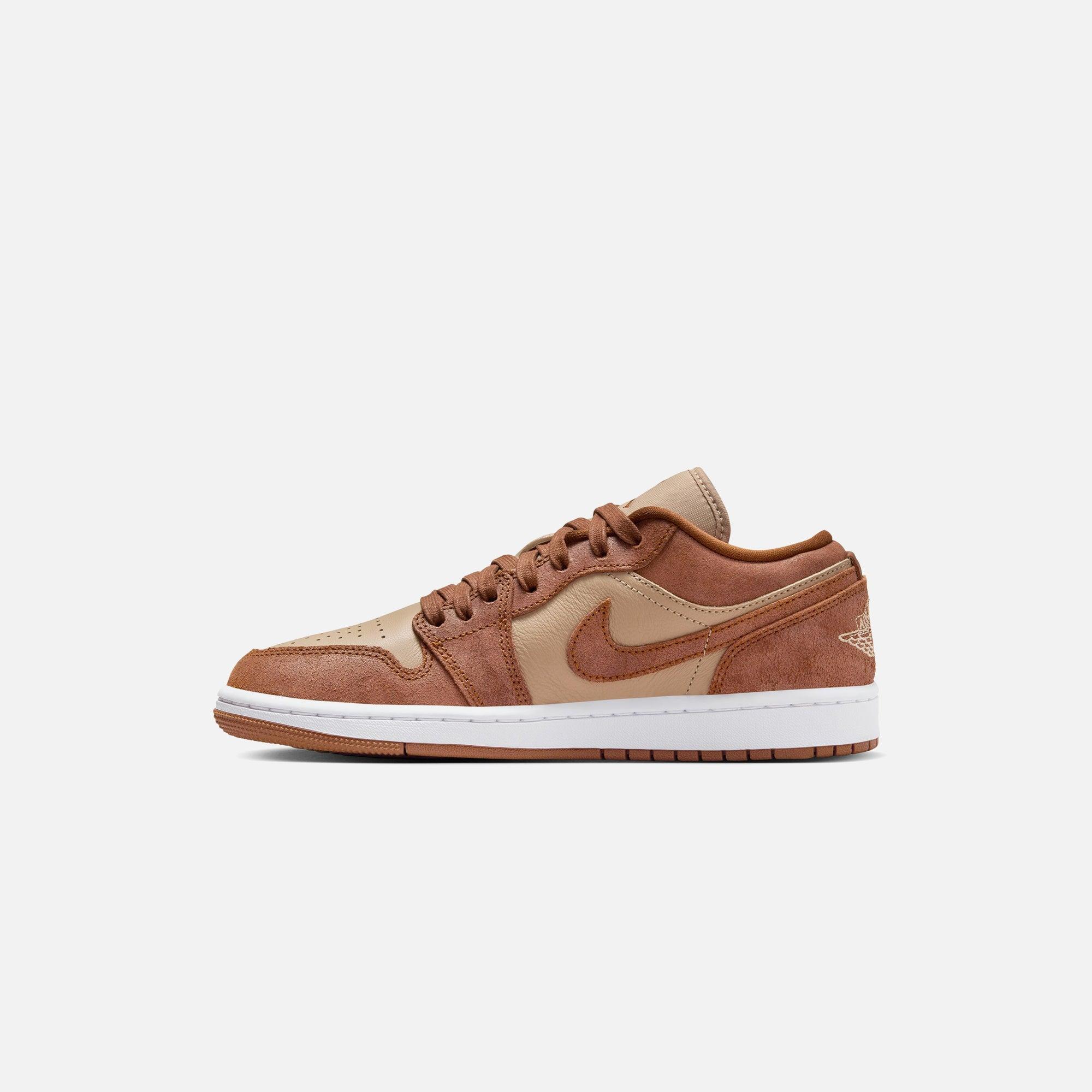 Jordan Air Jordan 1 Mid SE - White / Industrial Blue / Sail Male Product Image
