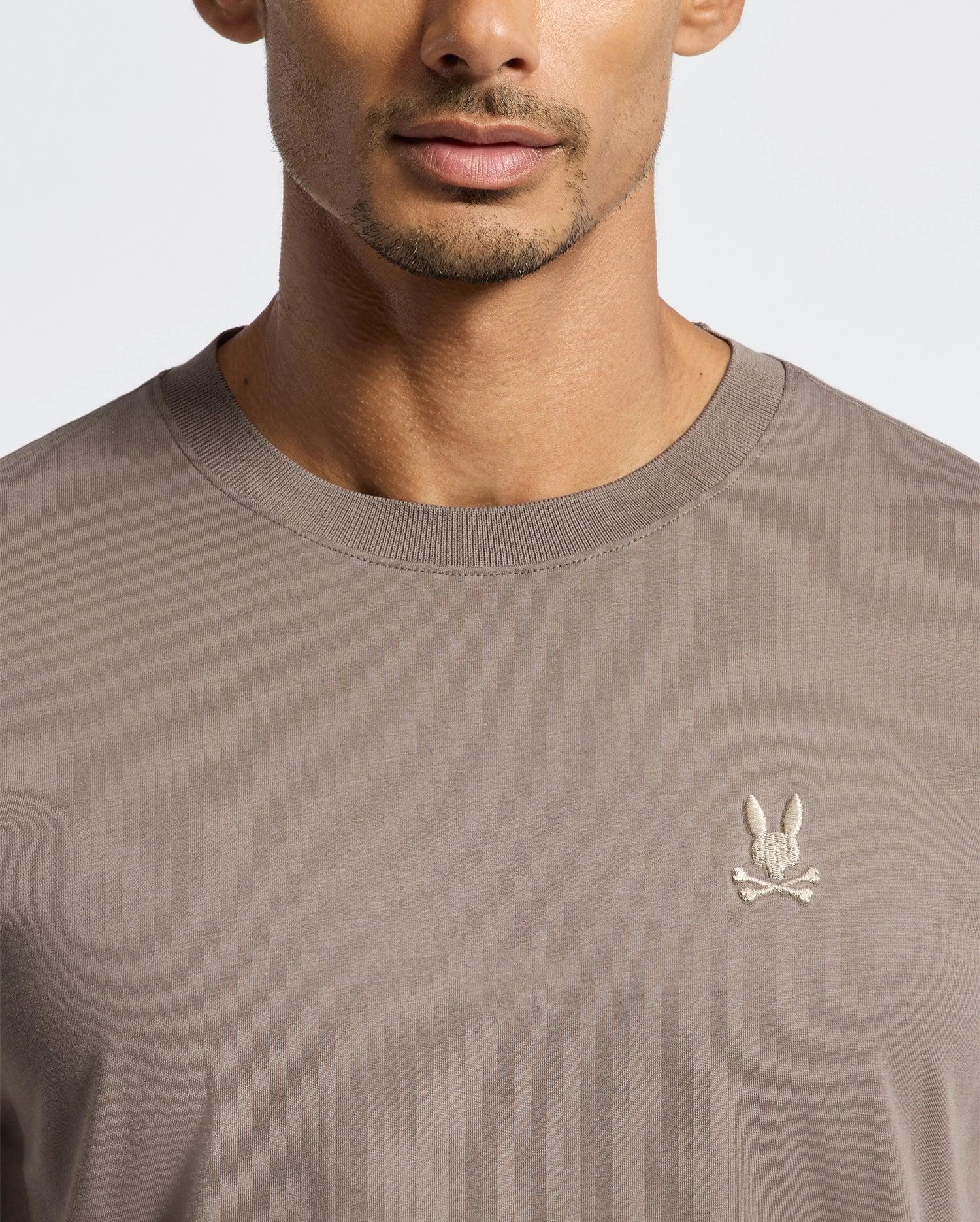 MENS BROOKPORT GRAPHIC TEE - B6U362E200 Product Image