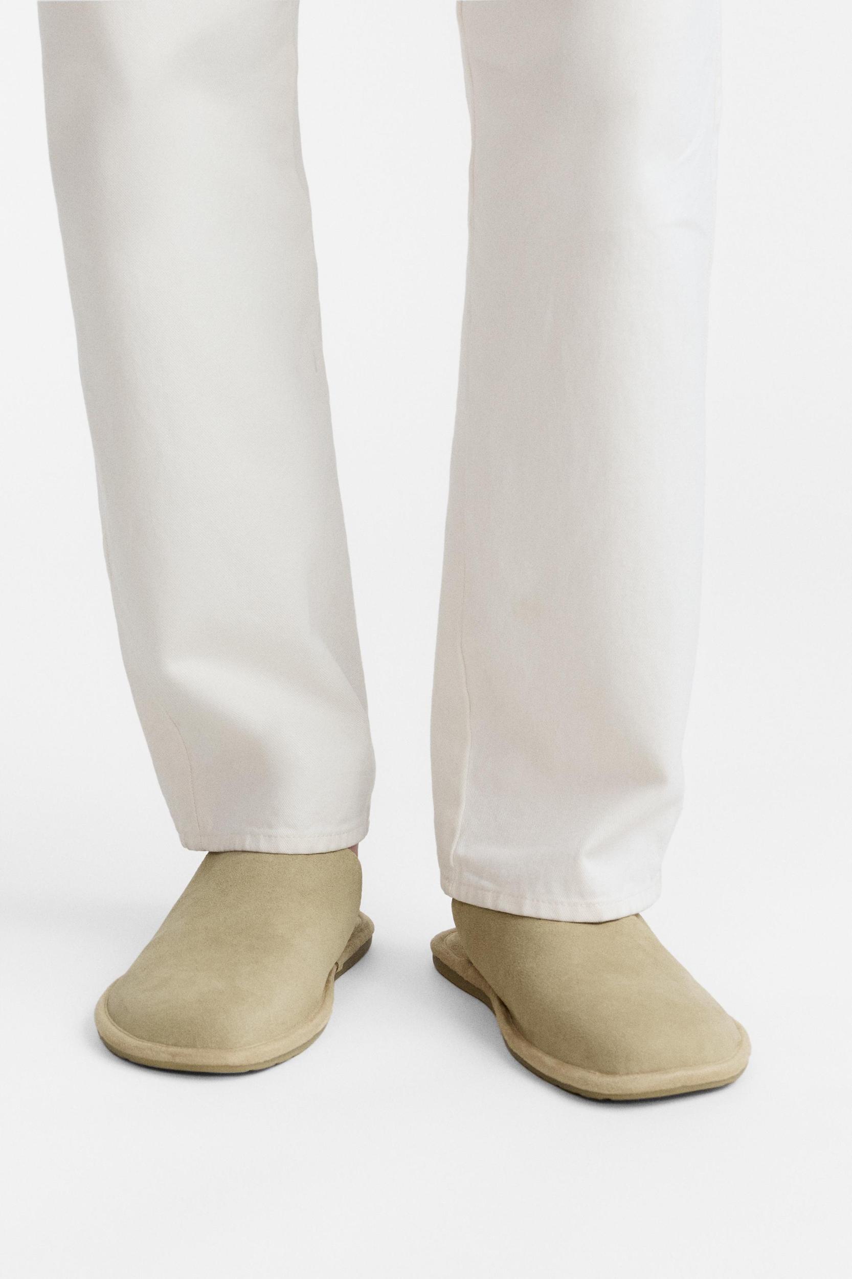 LEATHER CLOGS Product Image