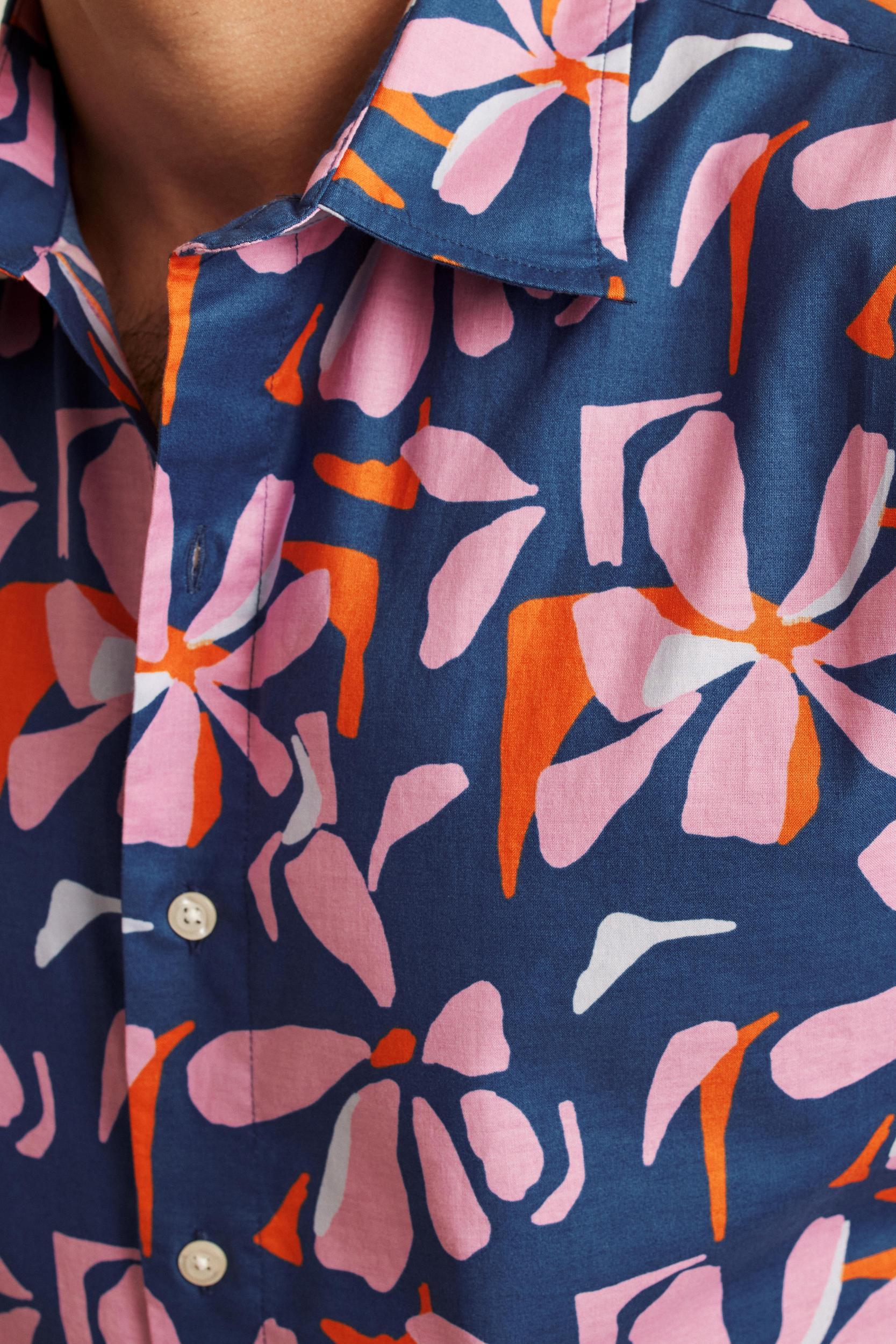 Riviera Short Sleeve Shirt Product Image