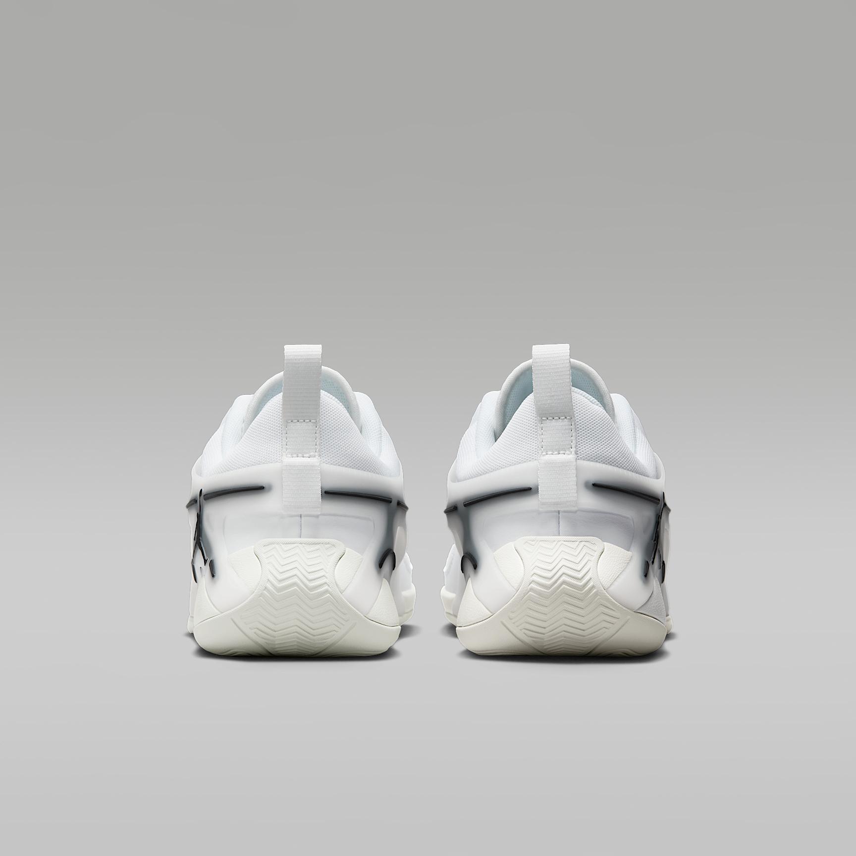 Women's Jordan Heir Series "Triple White" Basketball Shoes Product Image