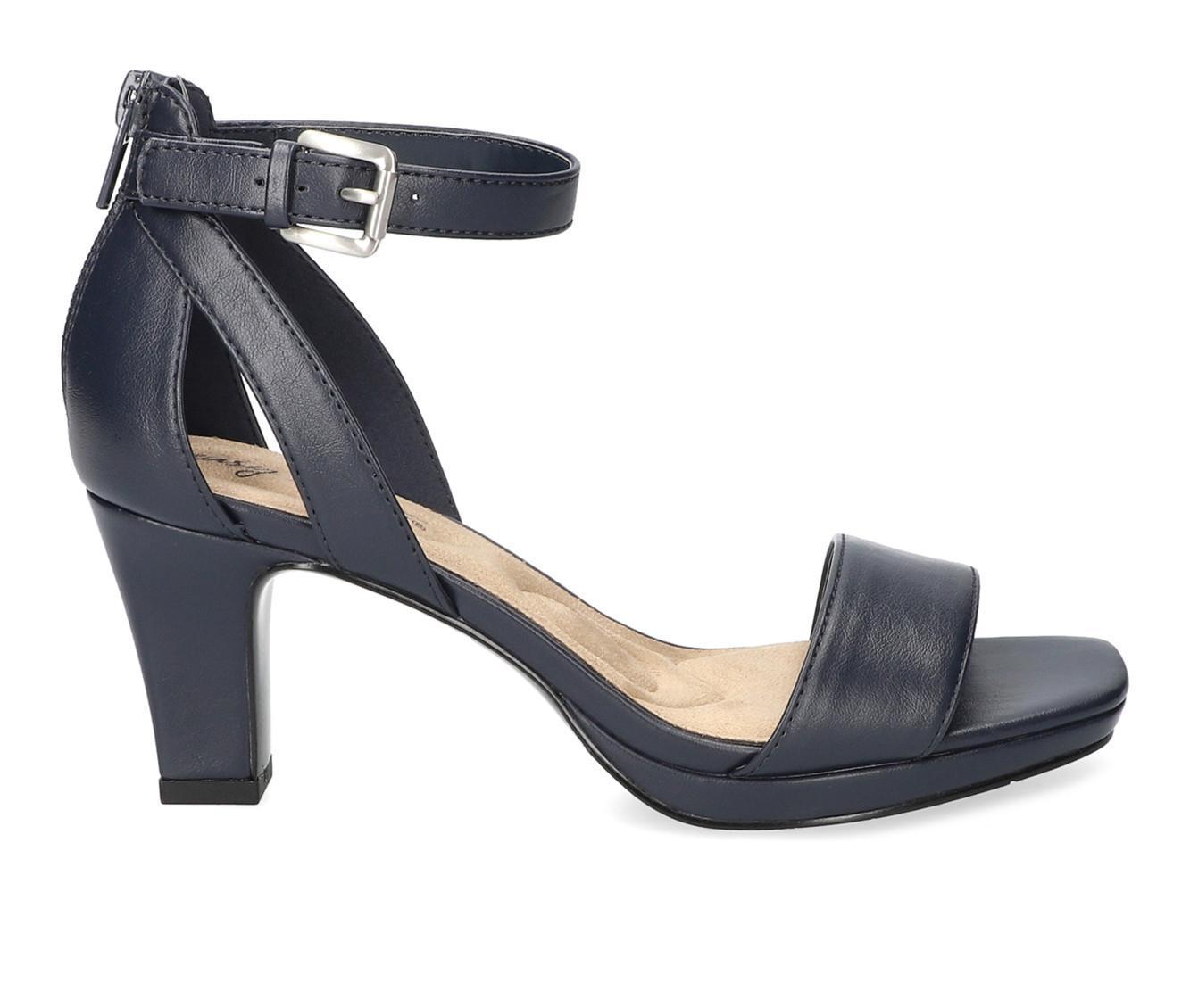 Women's Easy Street Ro Pumps Product Image