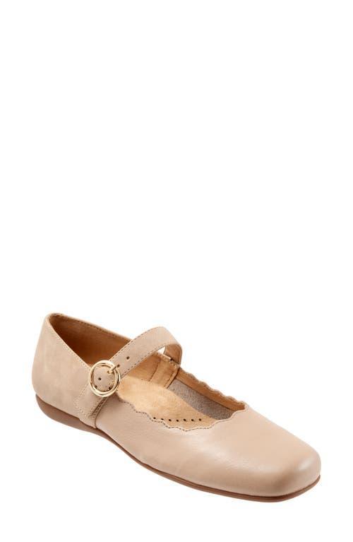 Trotters Sugar Scalloped Leather Mary Jane Flats Product Image