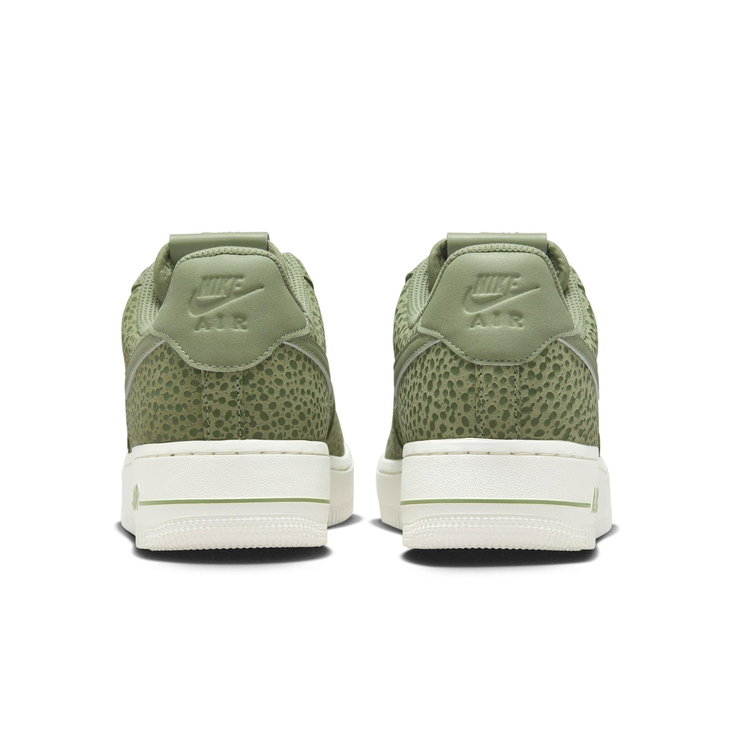 WOMEN'S AIR FORCE 1 '07 PRM Product Image
