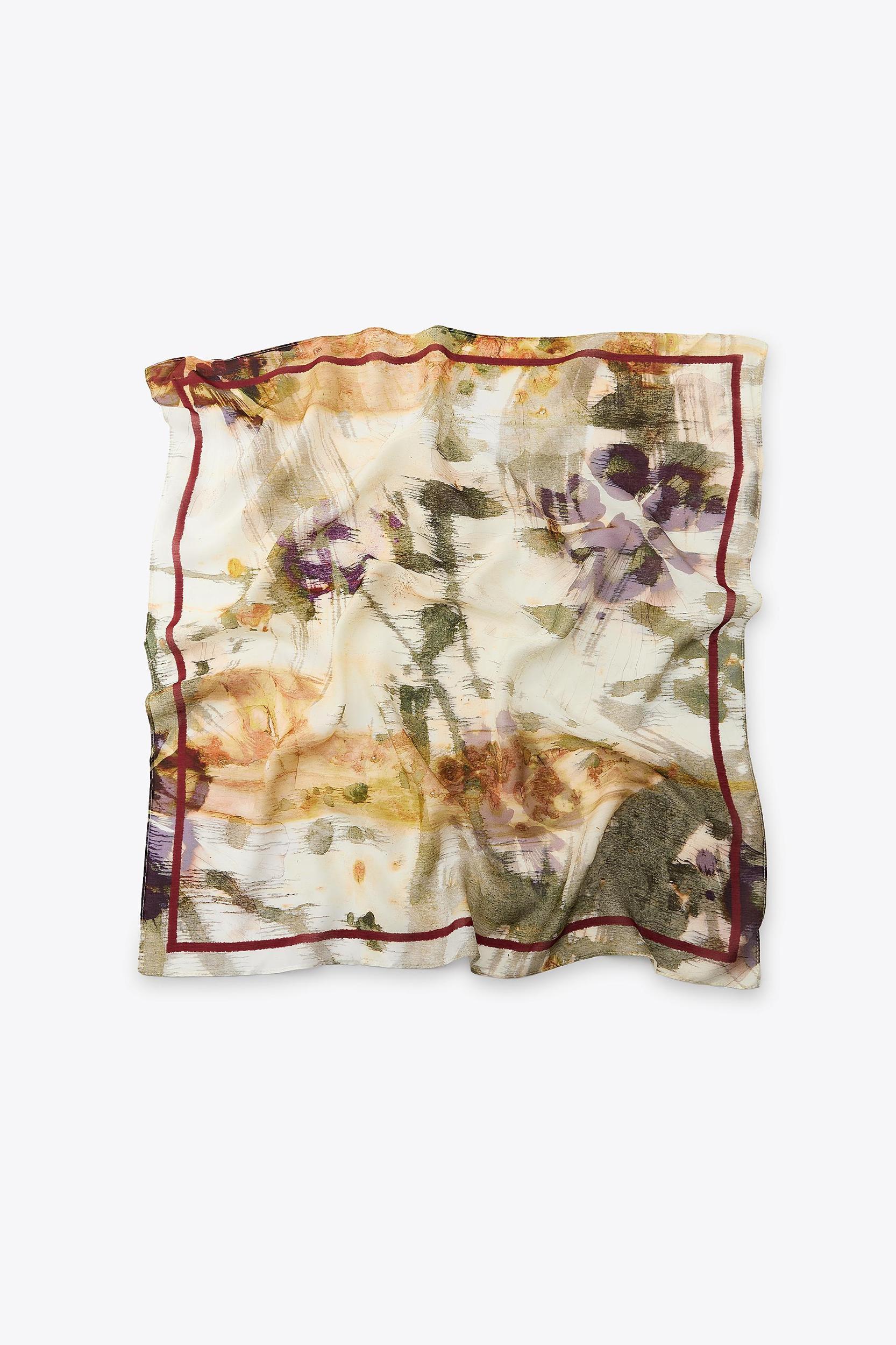 PRINTED VISCOSE SCARF Product Image