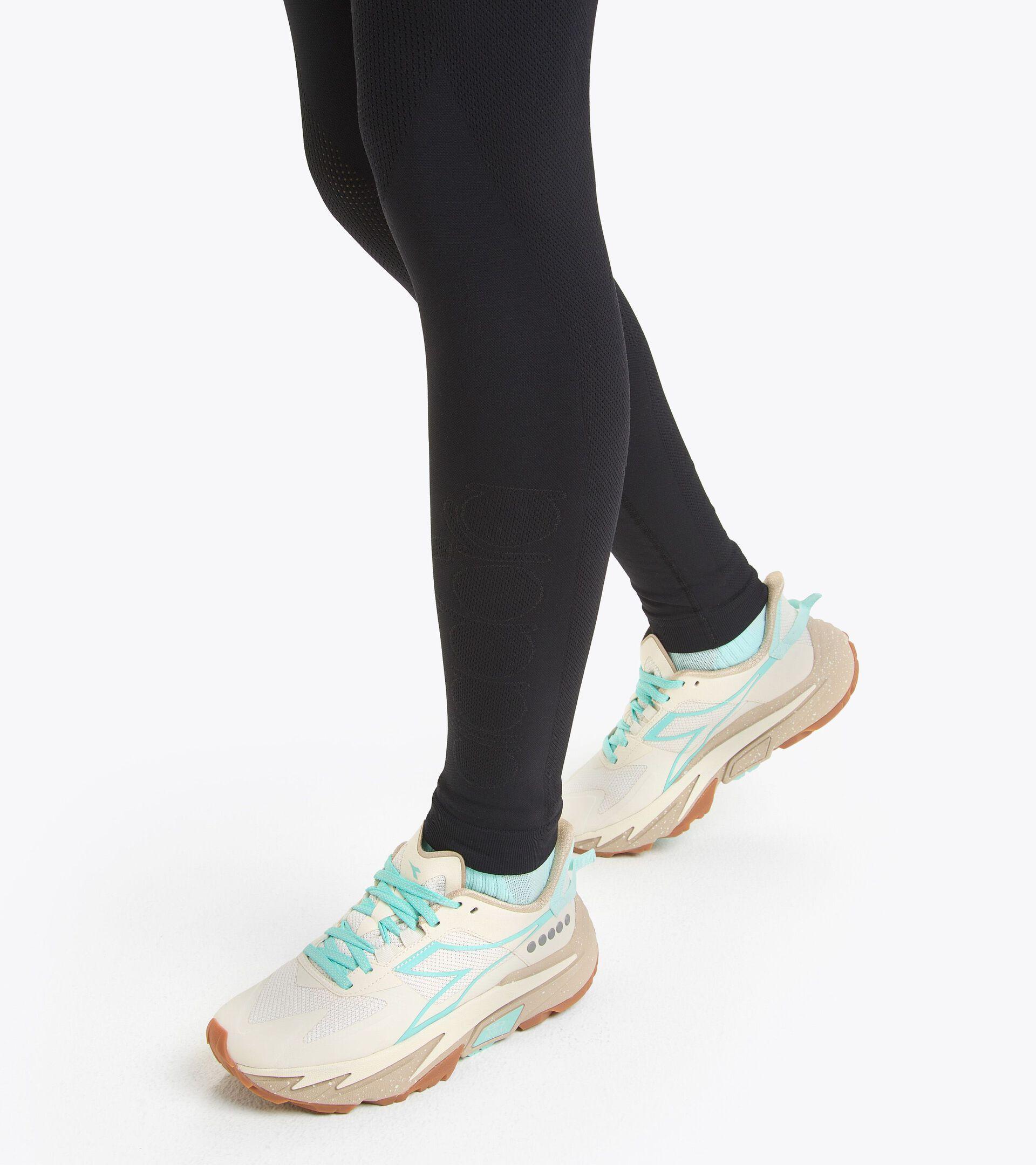 L. TIGHTS SKIN FRIENDLY Product Image