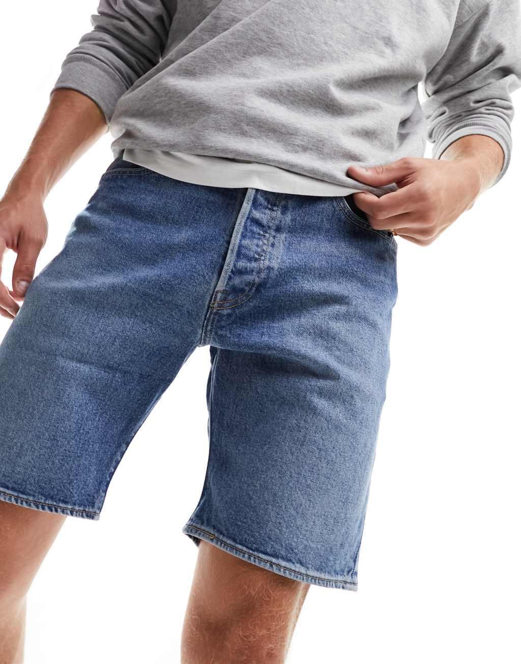 Levi's 501 Original denim shorts in light blue Product Image