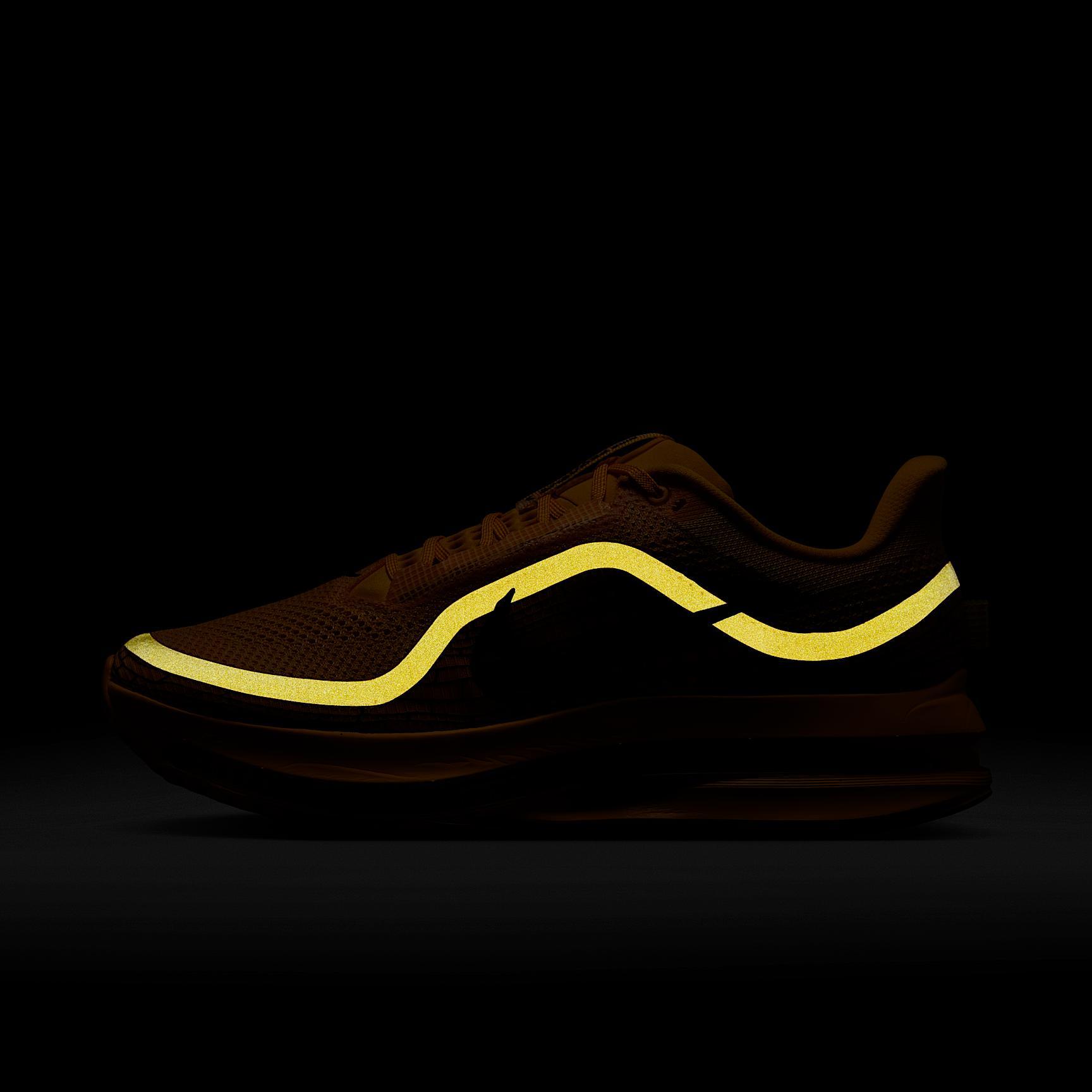 Nike Pegasus Premium LV8 Men's Road Running Shoes Product Image