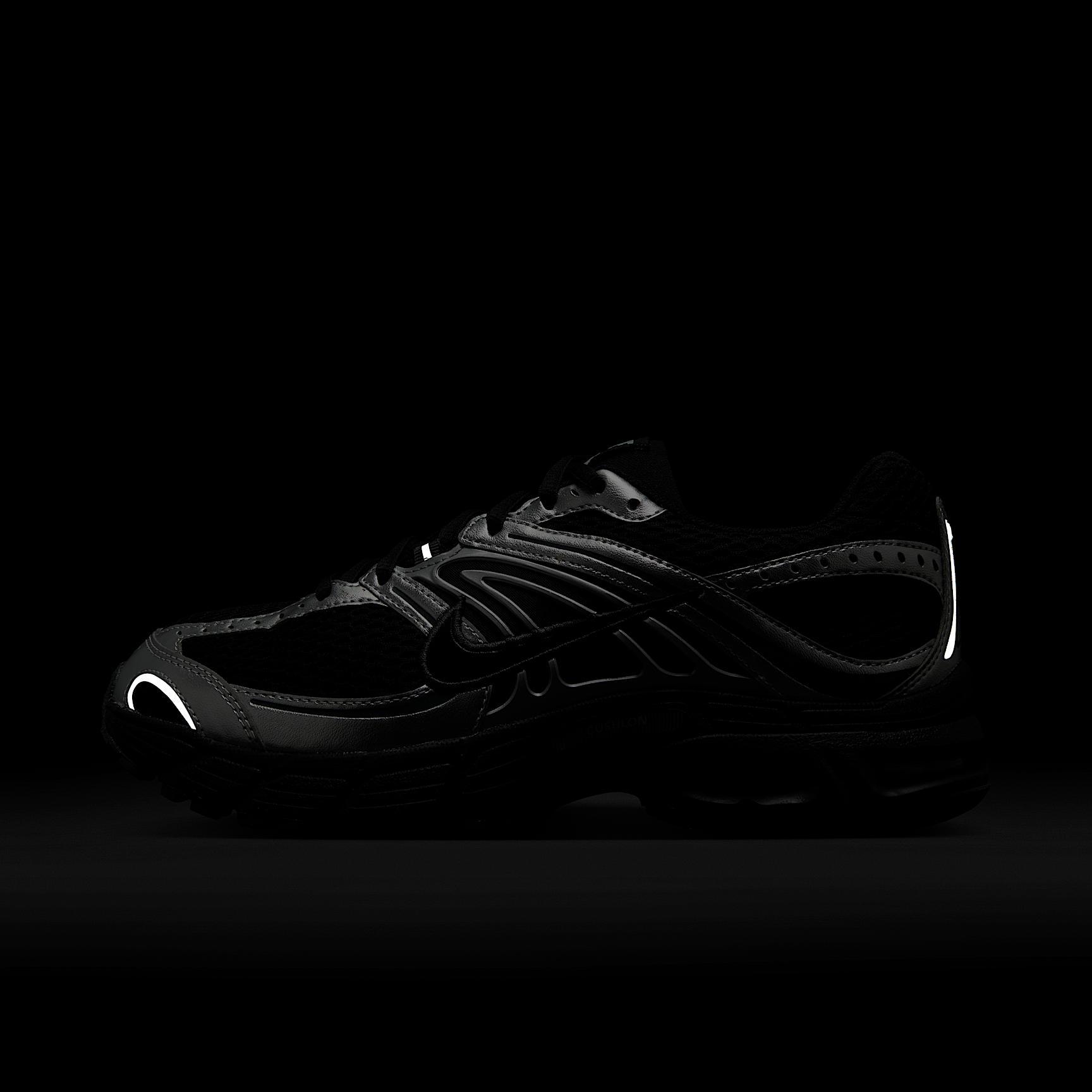 Nike Women's Air Max Moto 2K Shoes Product Image