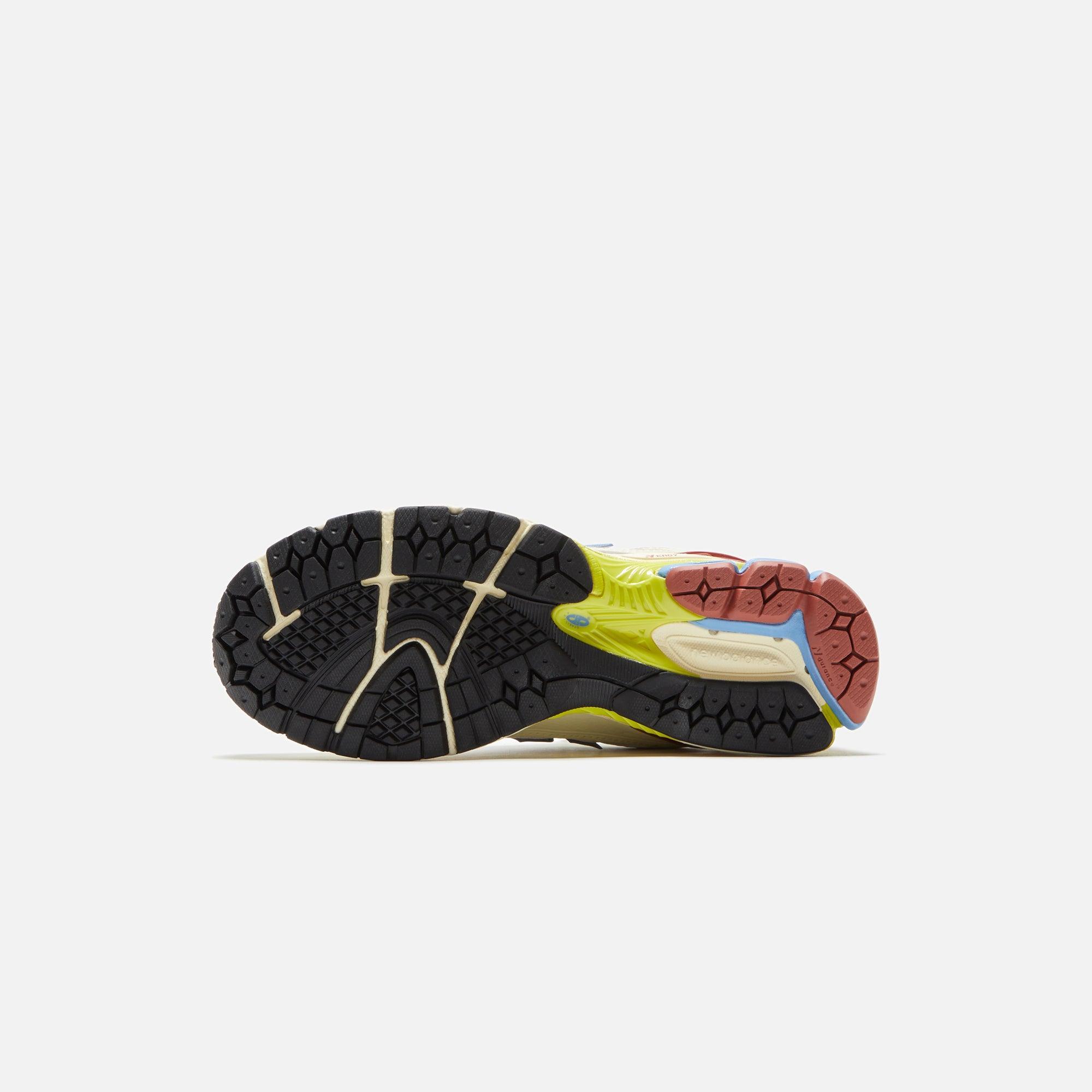 New Balance 1906R - Dawn Glow Male Product Image
