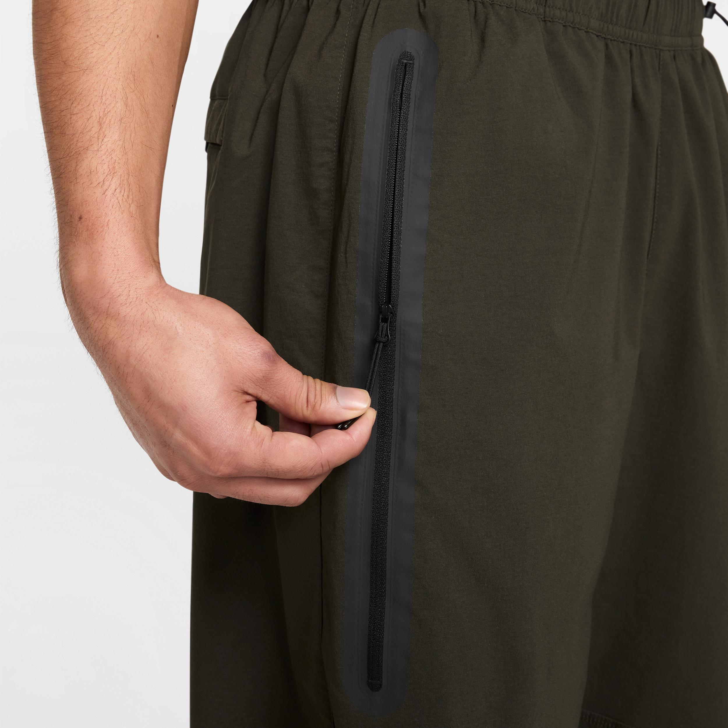 Nike Men's Tech Woven Oversized Pants Product Image