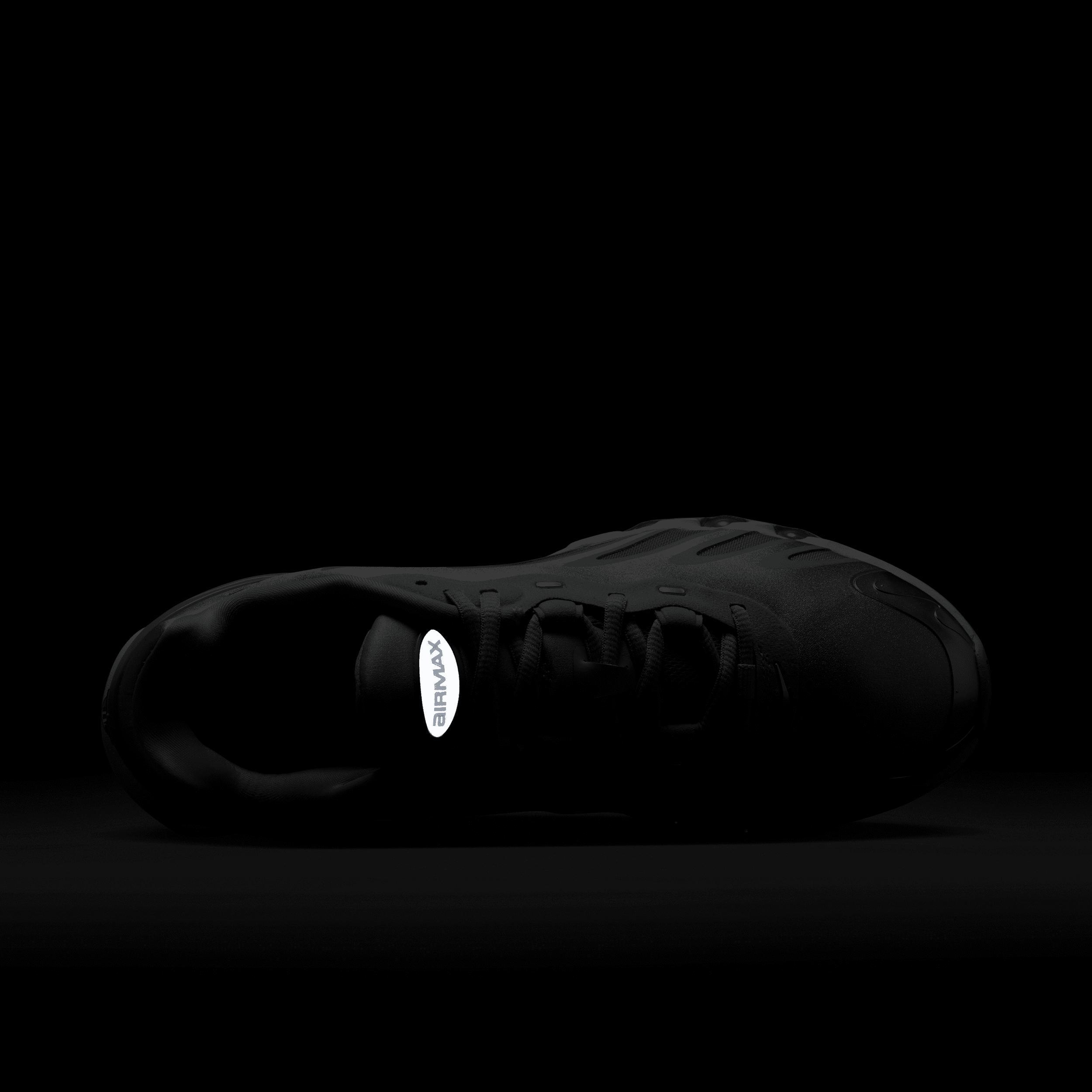 Nike Womens Air Max Dn8 Sneakers Product Image