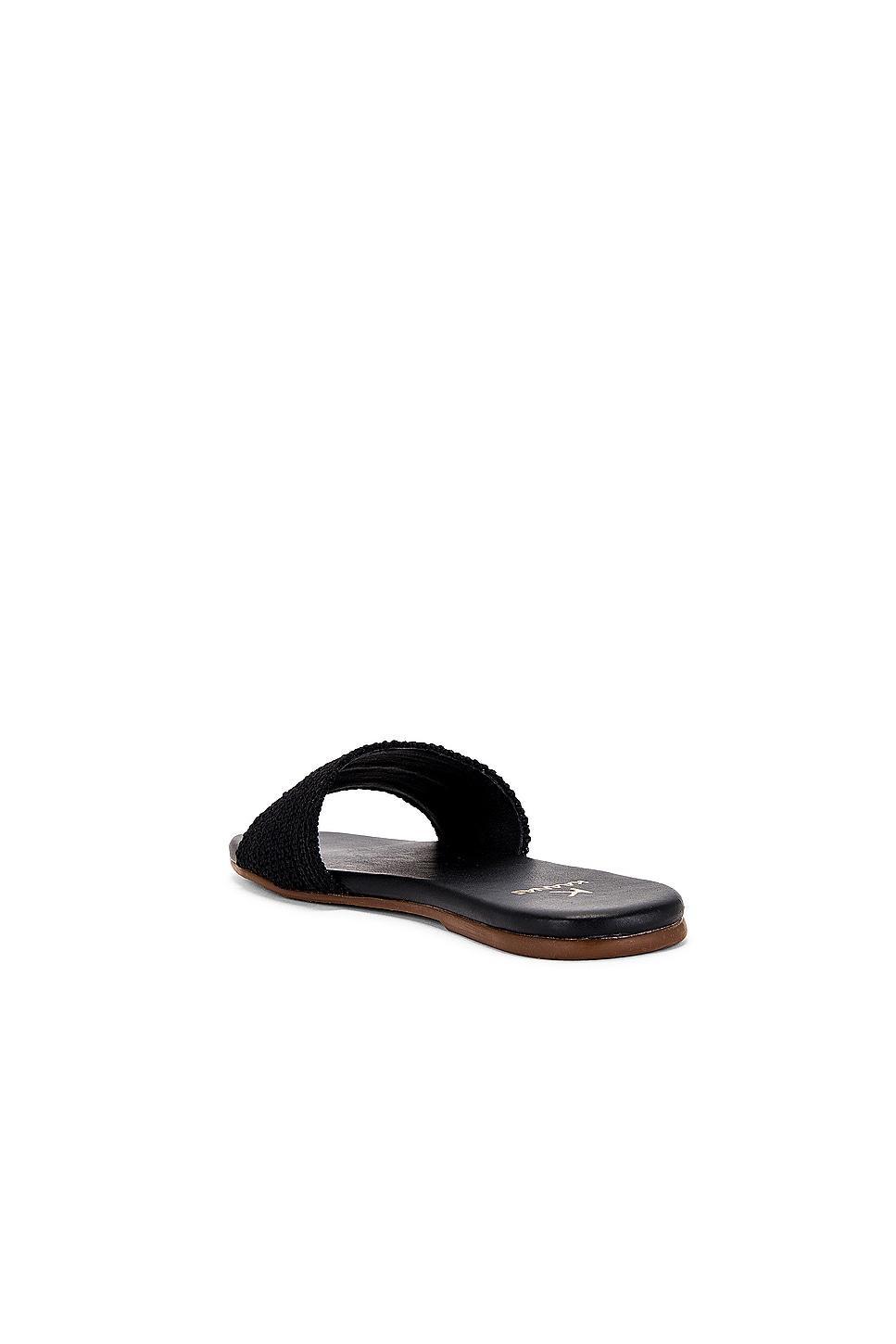 Mallow Slide Sandal Kaanas Product Image