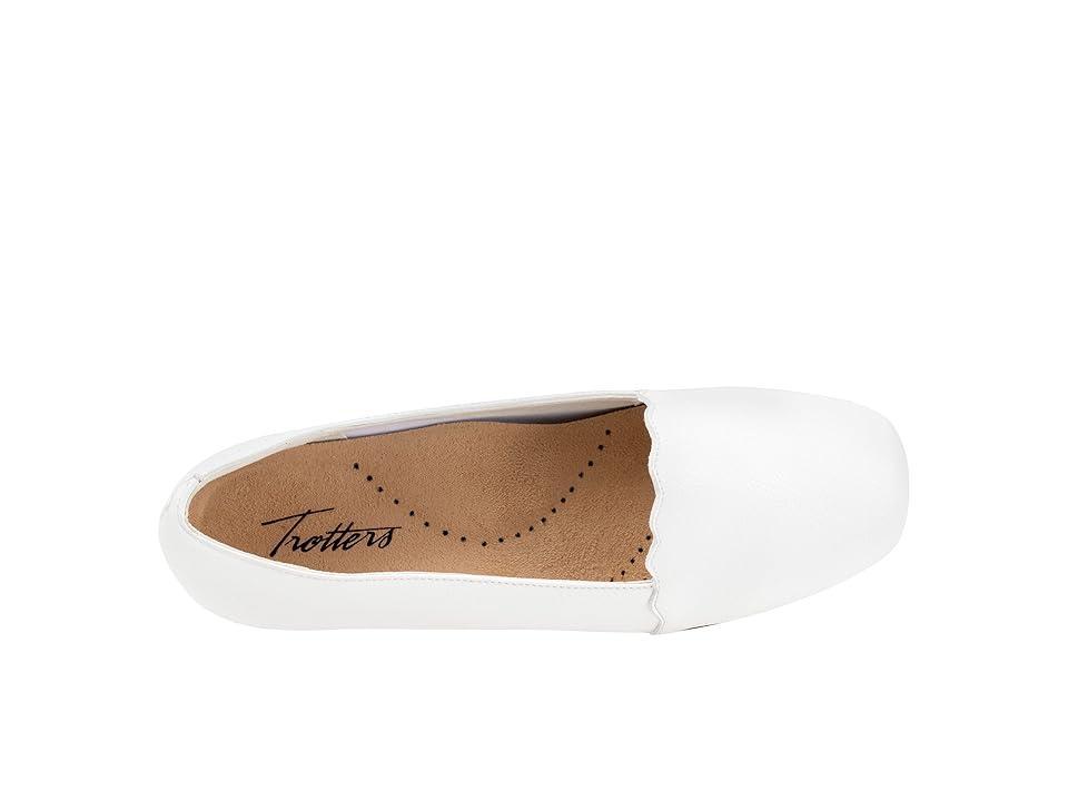 Trotters Sage Patent Scalloped Detail Slip Product Image