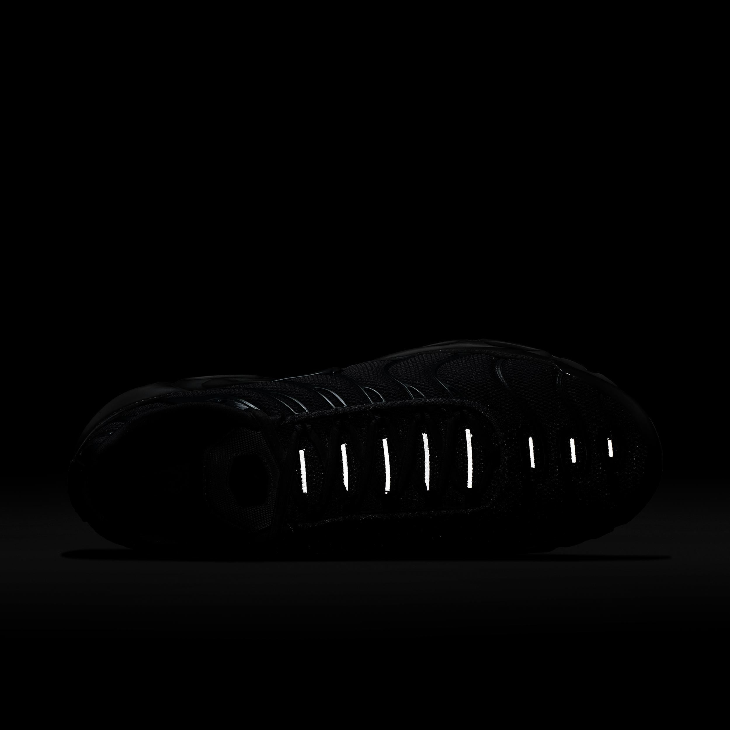 Nike Men's Air Max Plus Shoes Product Image