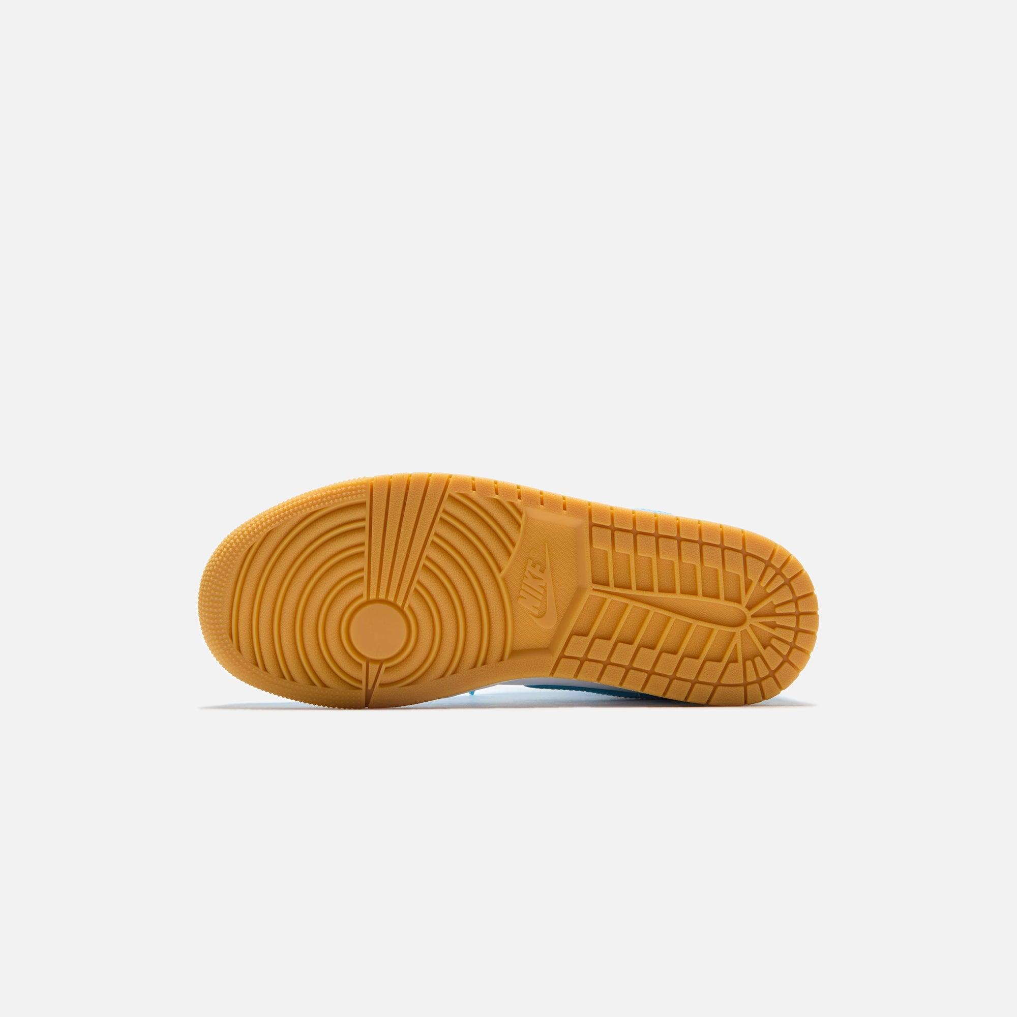 Jordan WMNS Air Jordan 1 Low - White / Gum Light Brown / Dark Powder Blue Female Product Image