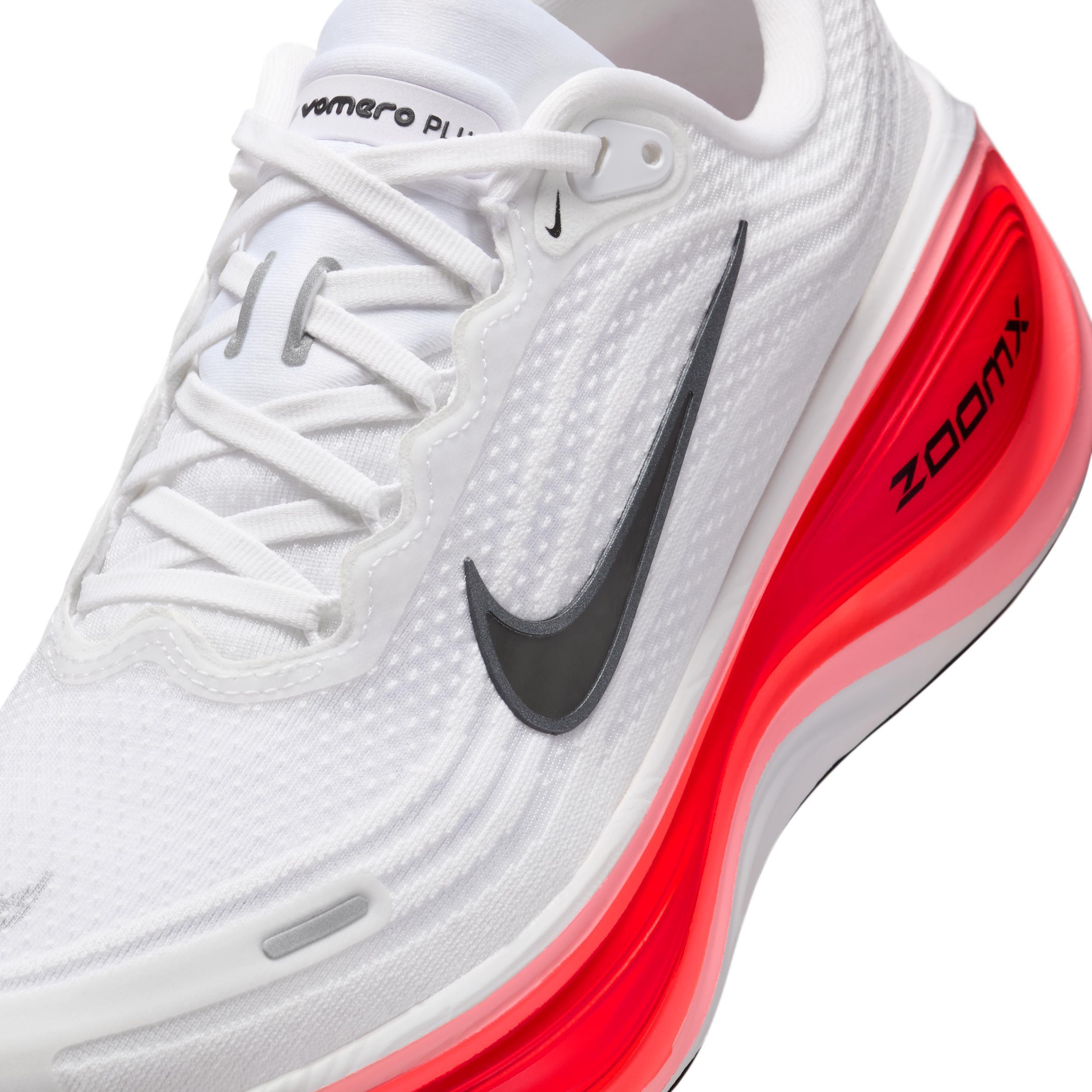 Nike Men's Vomero Plus Road Running Shoes Product Image