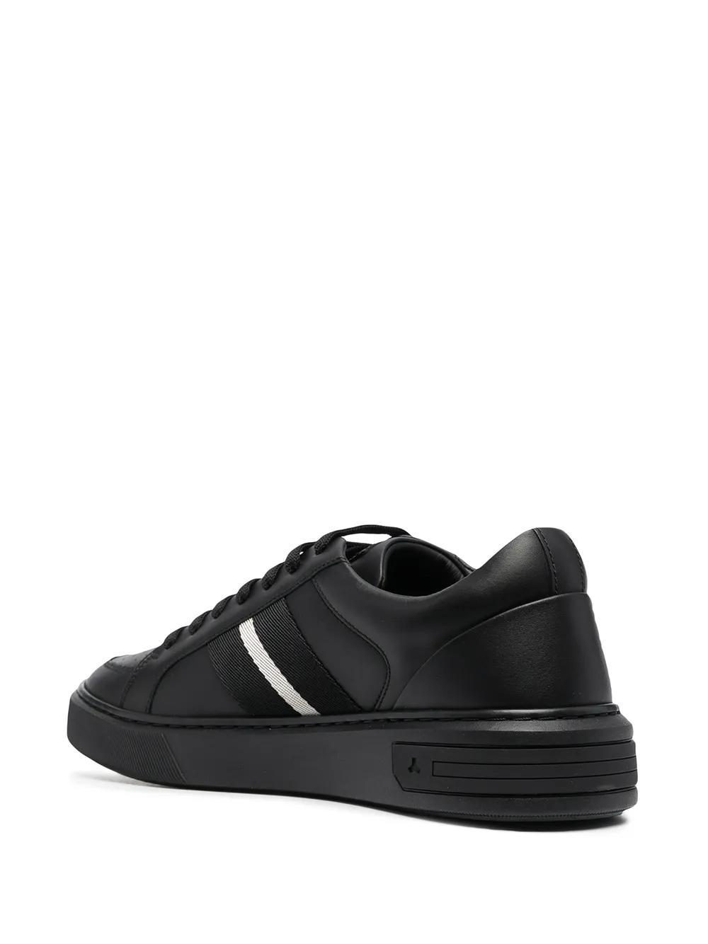 low top logo-plaque sneakers Product Image