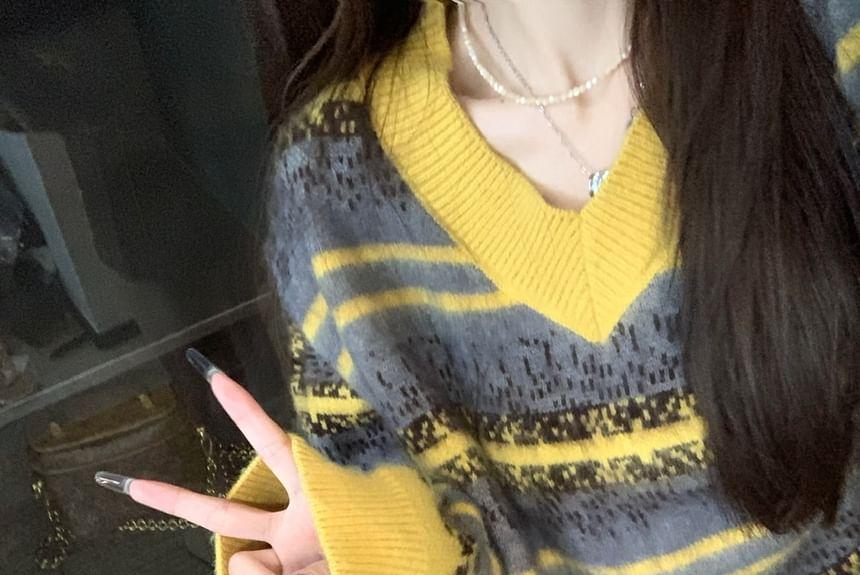 V-Neck Color Block Oversized Sweater Product Image