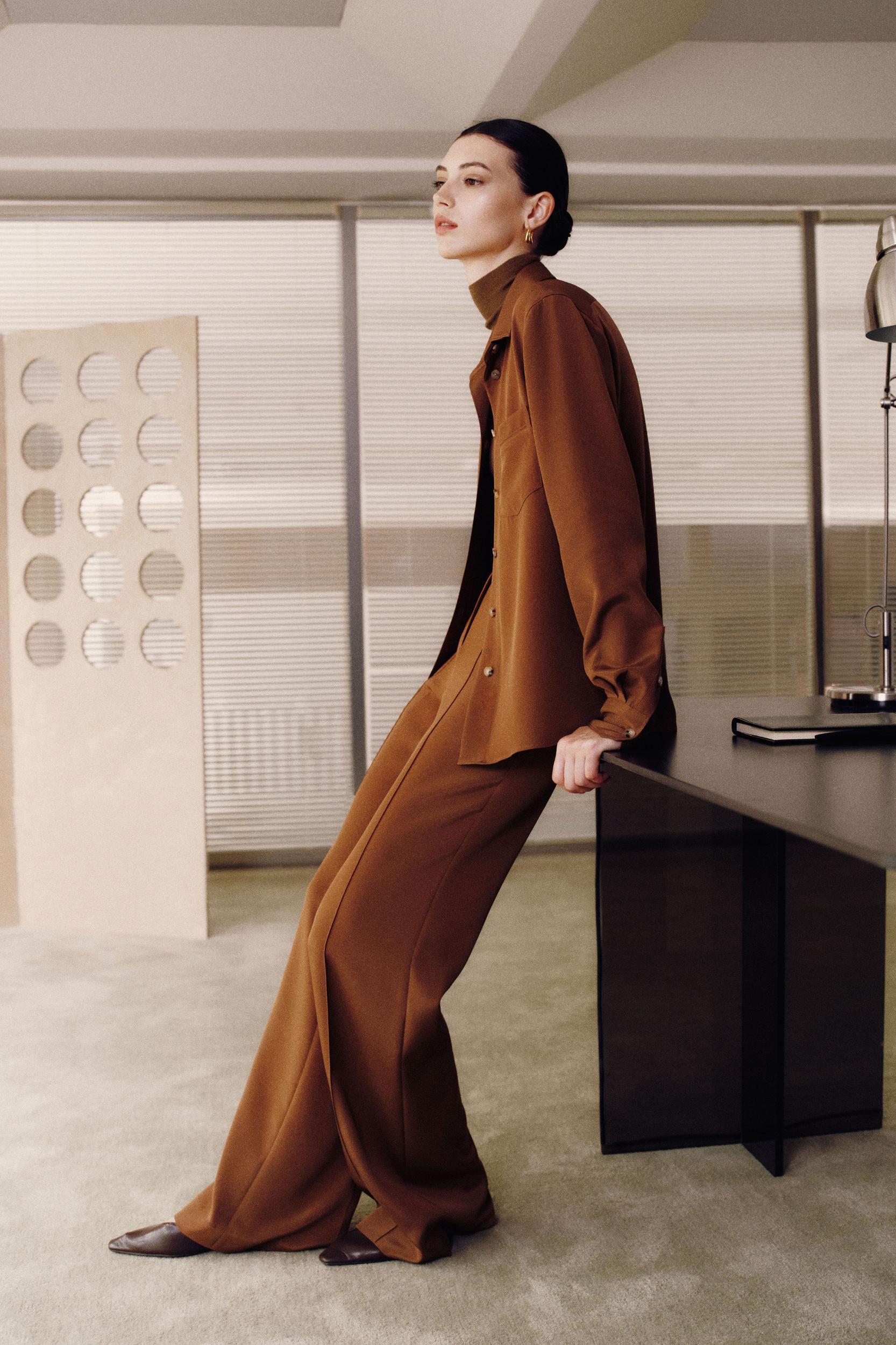 Minimalist Silk Crêpe Pant Product Image