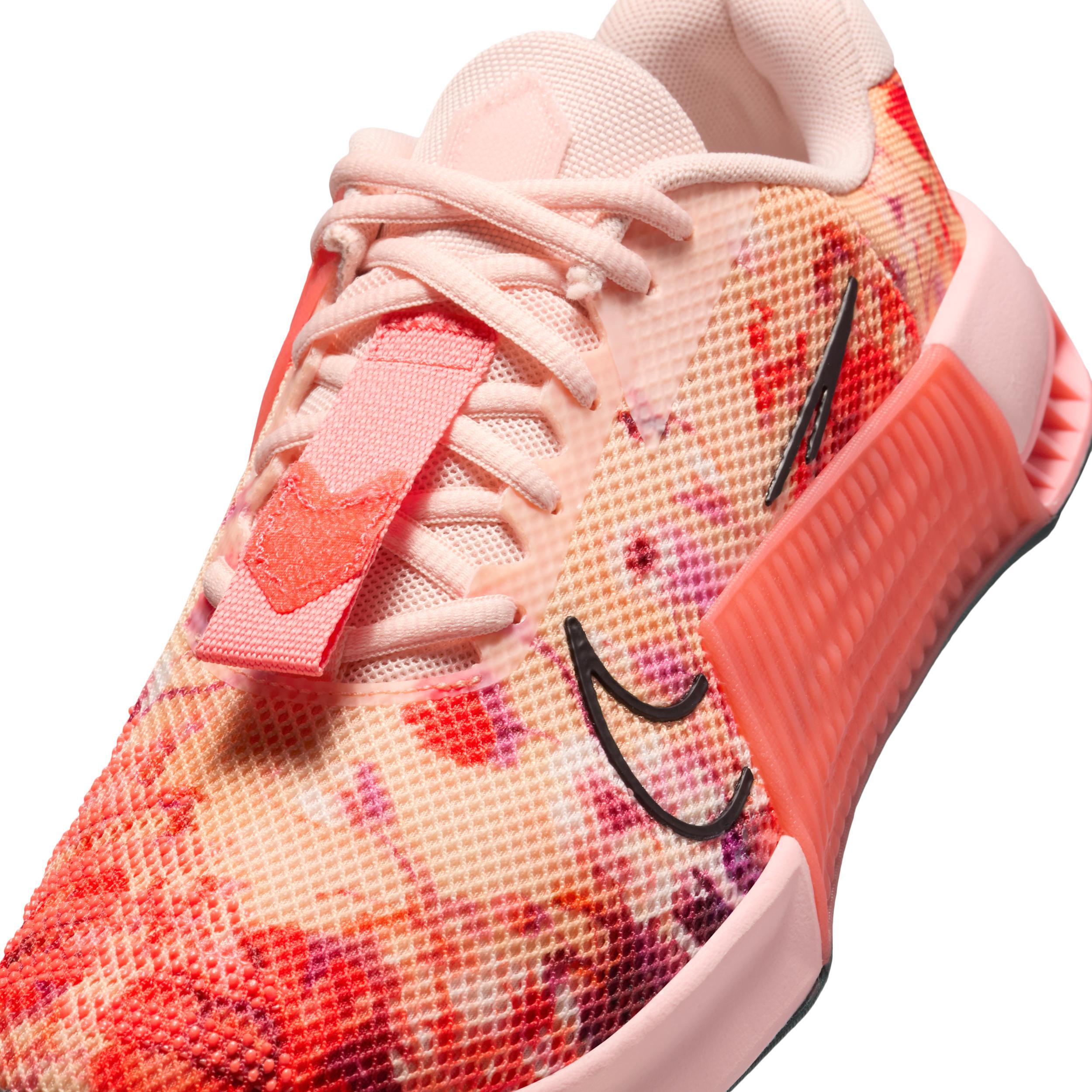 Nike Women's Metcon 9 AMP Workout Shoes Product Image